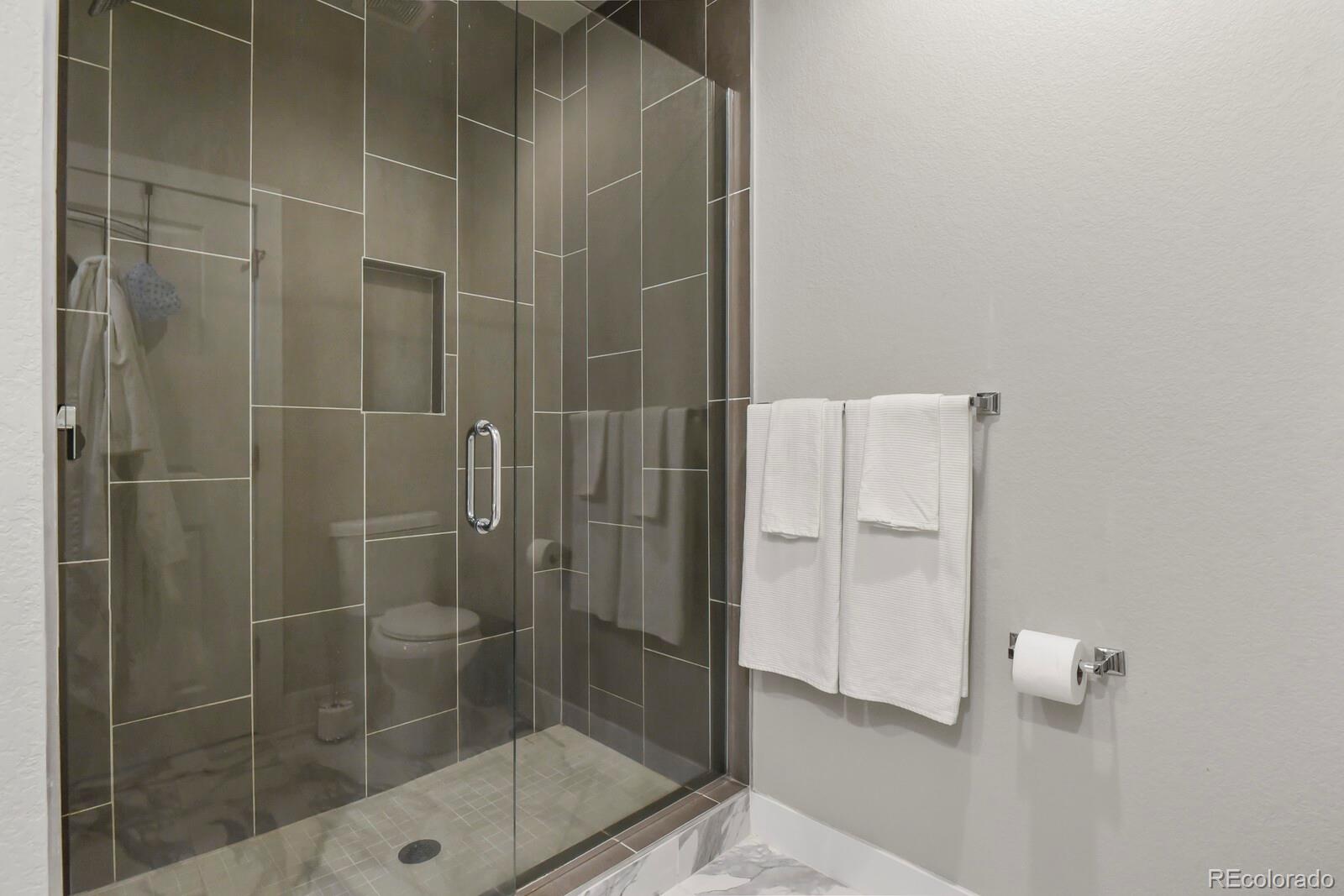 MLS Image #15 for 4721 e iliff avenue,denver, Colorado