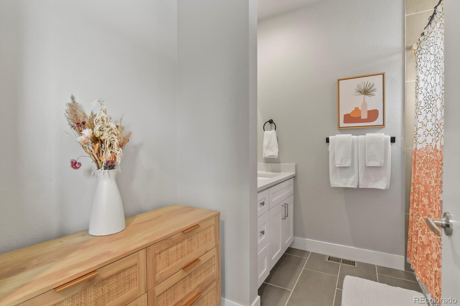 MLS Image #18 for 4721 e iliff avenue,denver, Colorado