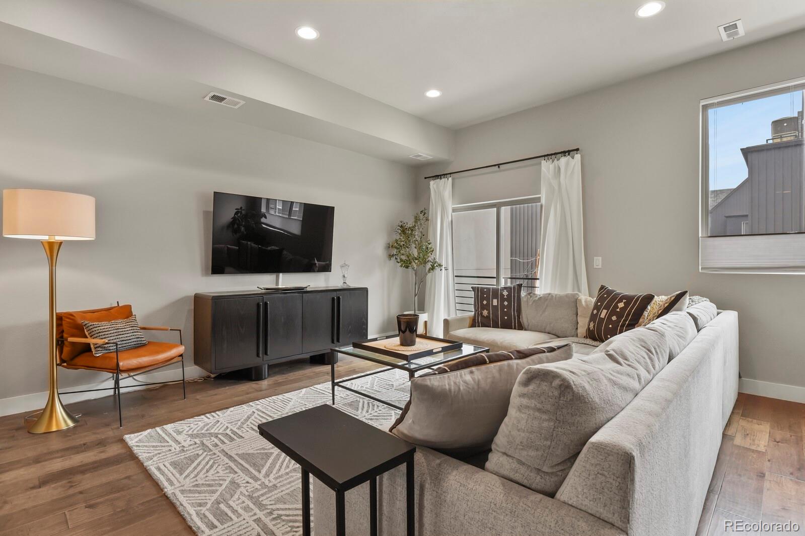 MLS Image #7 for 4721 e iliff avenue,denver, Colorado