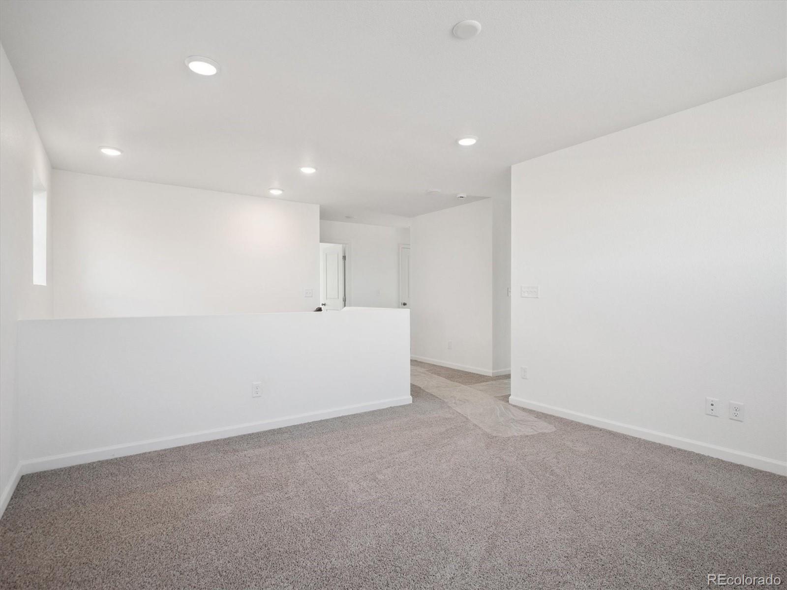 MLS Image #12 for 494 s rifle street,aurora, Colorado