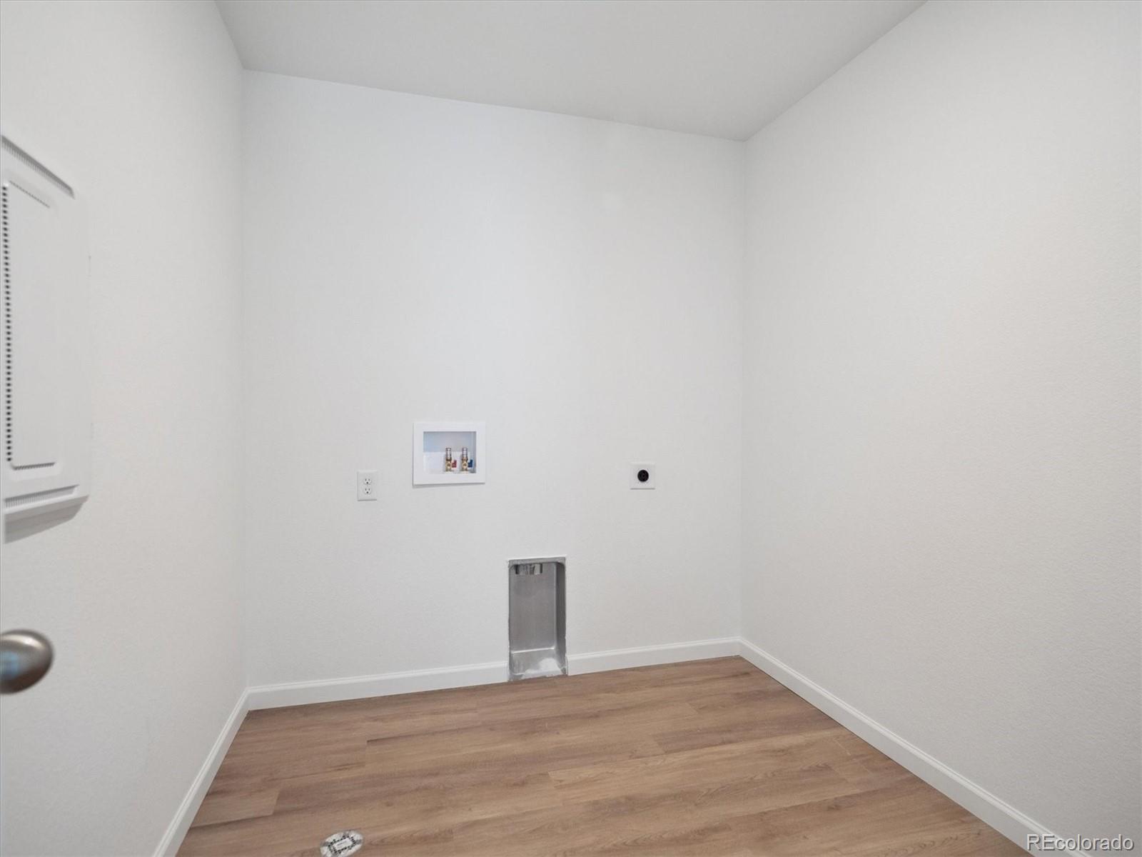MLS Image #13 for 494 s rifle street,aurora, Colorado