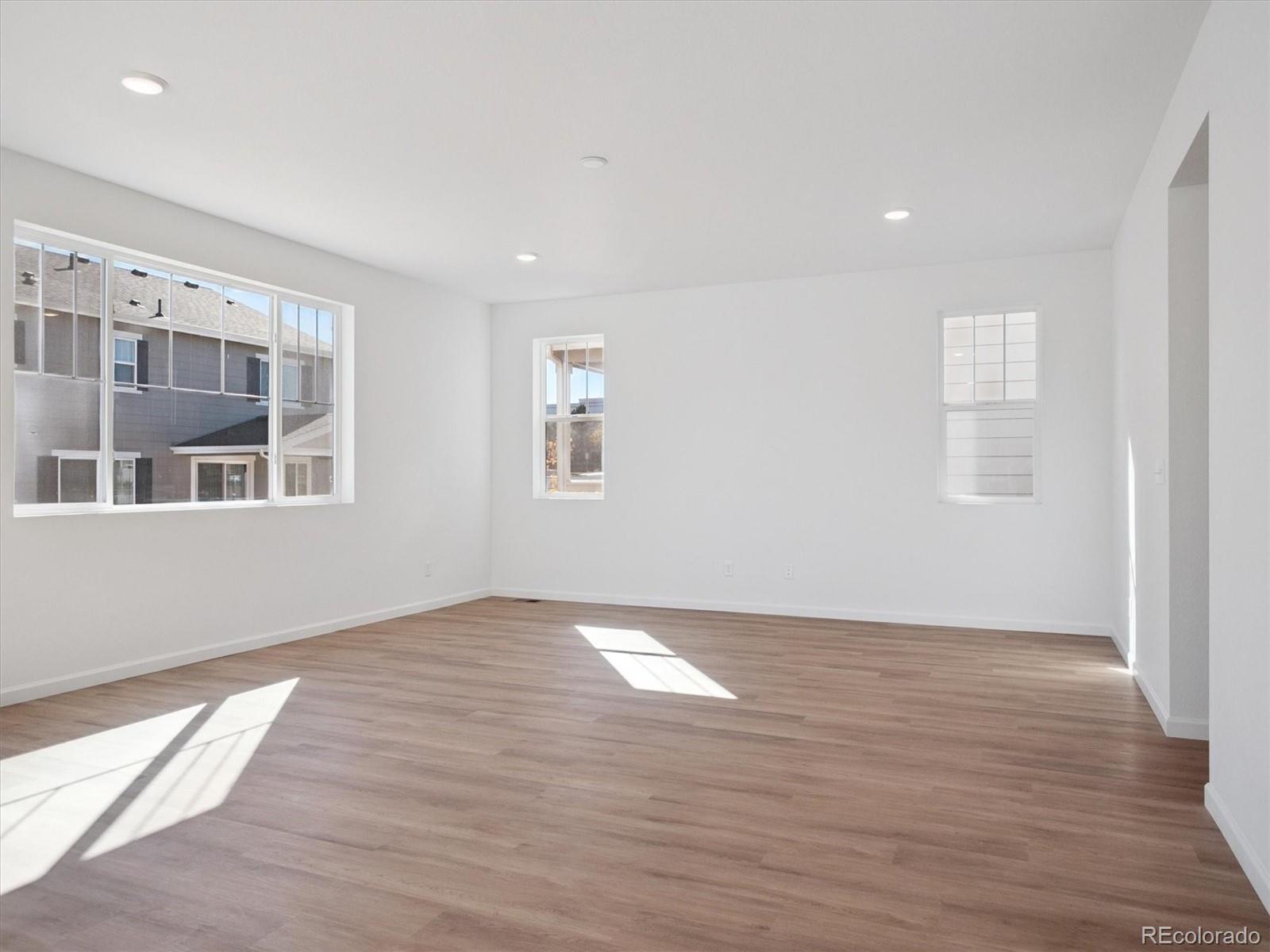 MLS Image #5 for 494 s rifle street,aurora, Colorado