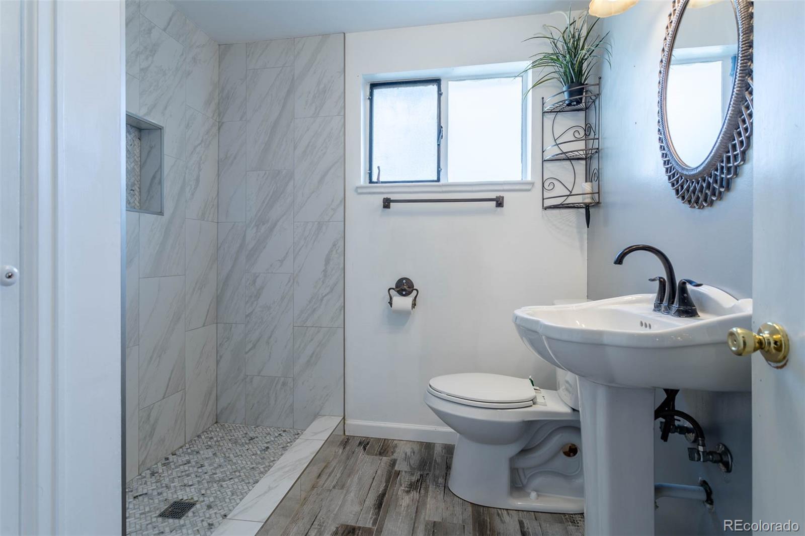 MLS Image #12 for 3075 s emerson way,englewood, Colorado