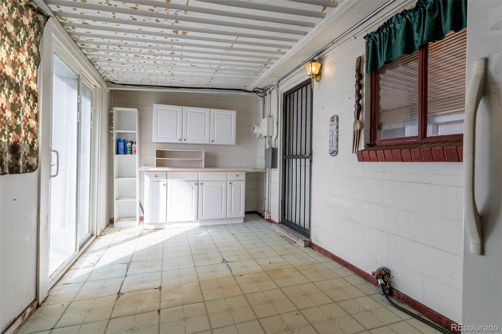 MLS Image #15 for 3075 s emerson way,englewood, Colorado