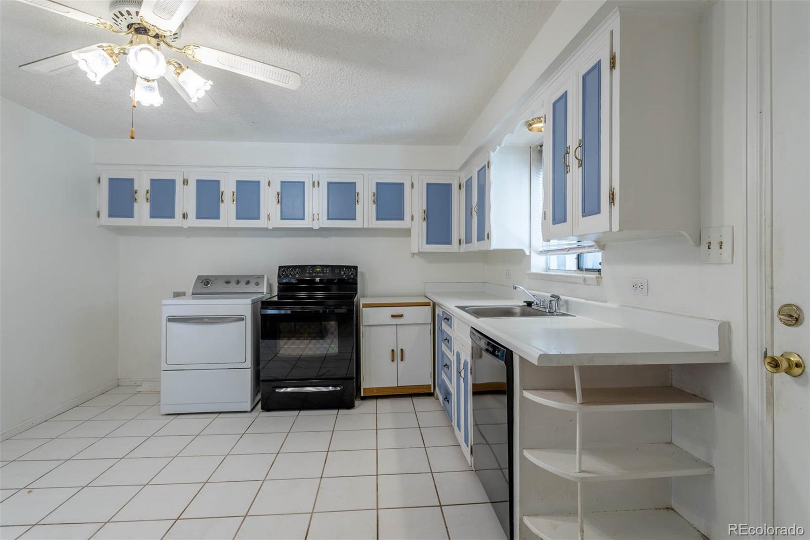 MLS Image #6 for 3075 s emerson way,englewood, Colorado