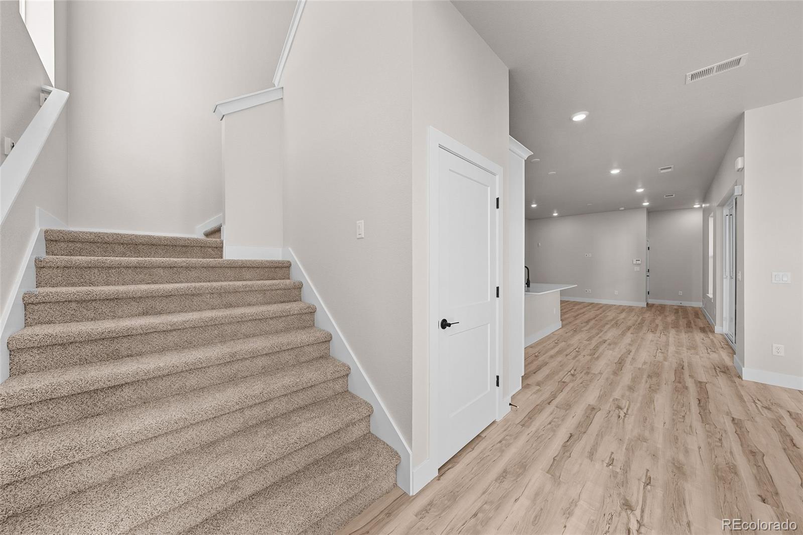 MLS Image #5 for 7264  watercress drive,littleton, Colorado