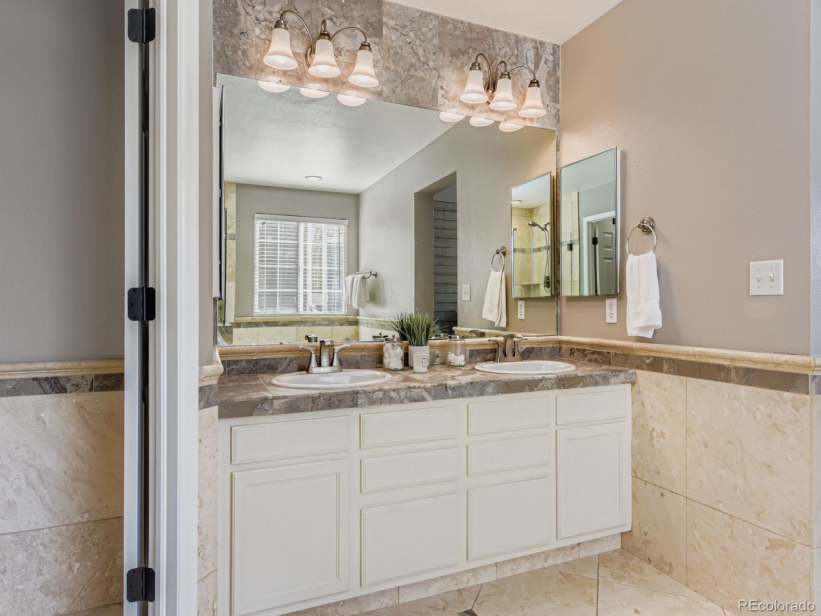 MLS Image #19 for 9477 s hackberry lane,highlands ranch, Colorado
