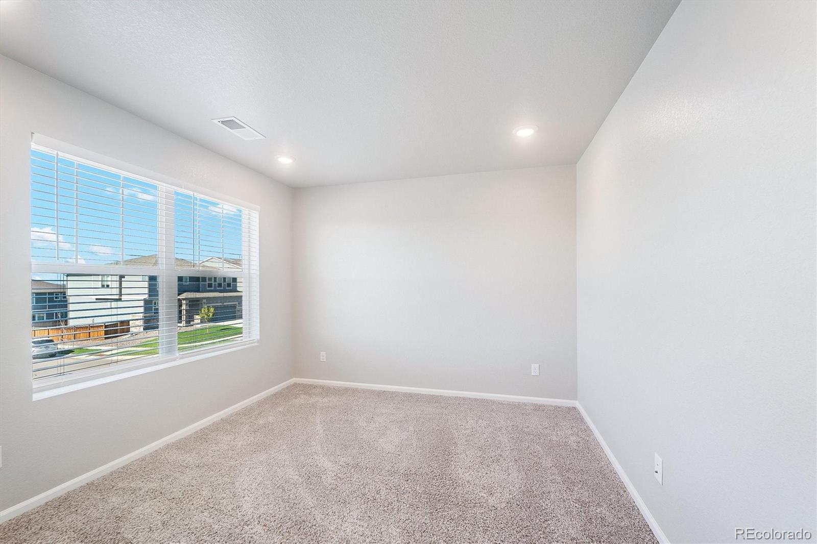 MLS Image #18 for 9250  sedalia street,commerce city, Colorado