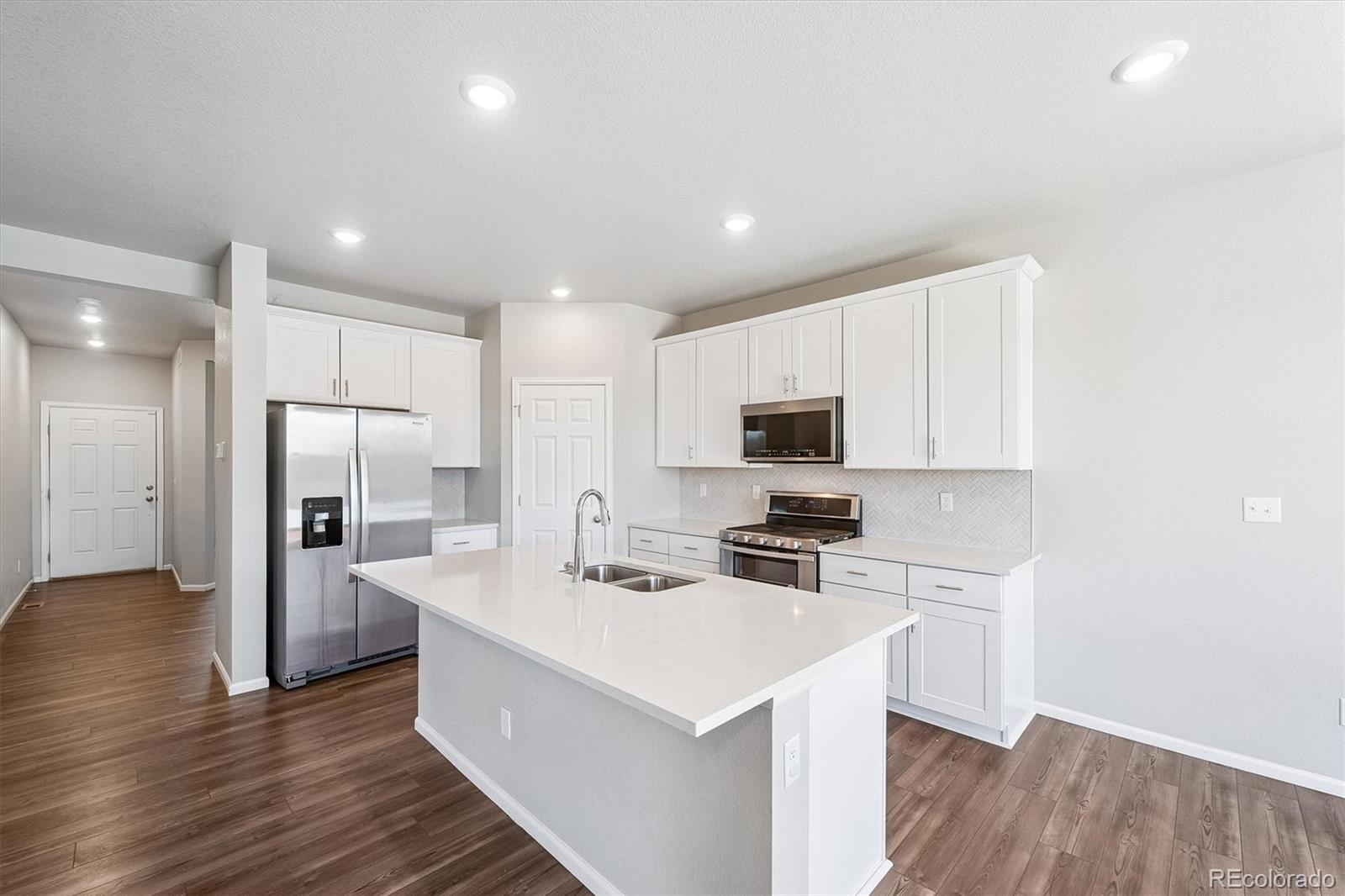 MLS Image #7 for 9250  sedalia street,commerce city, Colorado