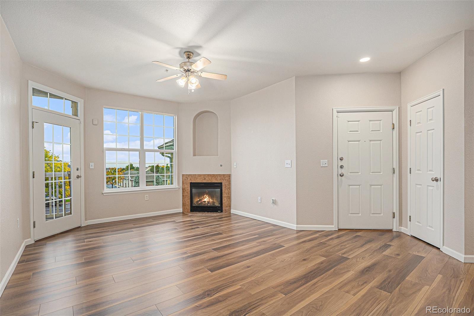 MLS Image #2 for 5705 n genoa way,aurora, Colorado
