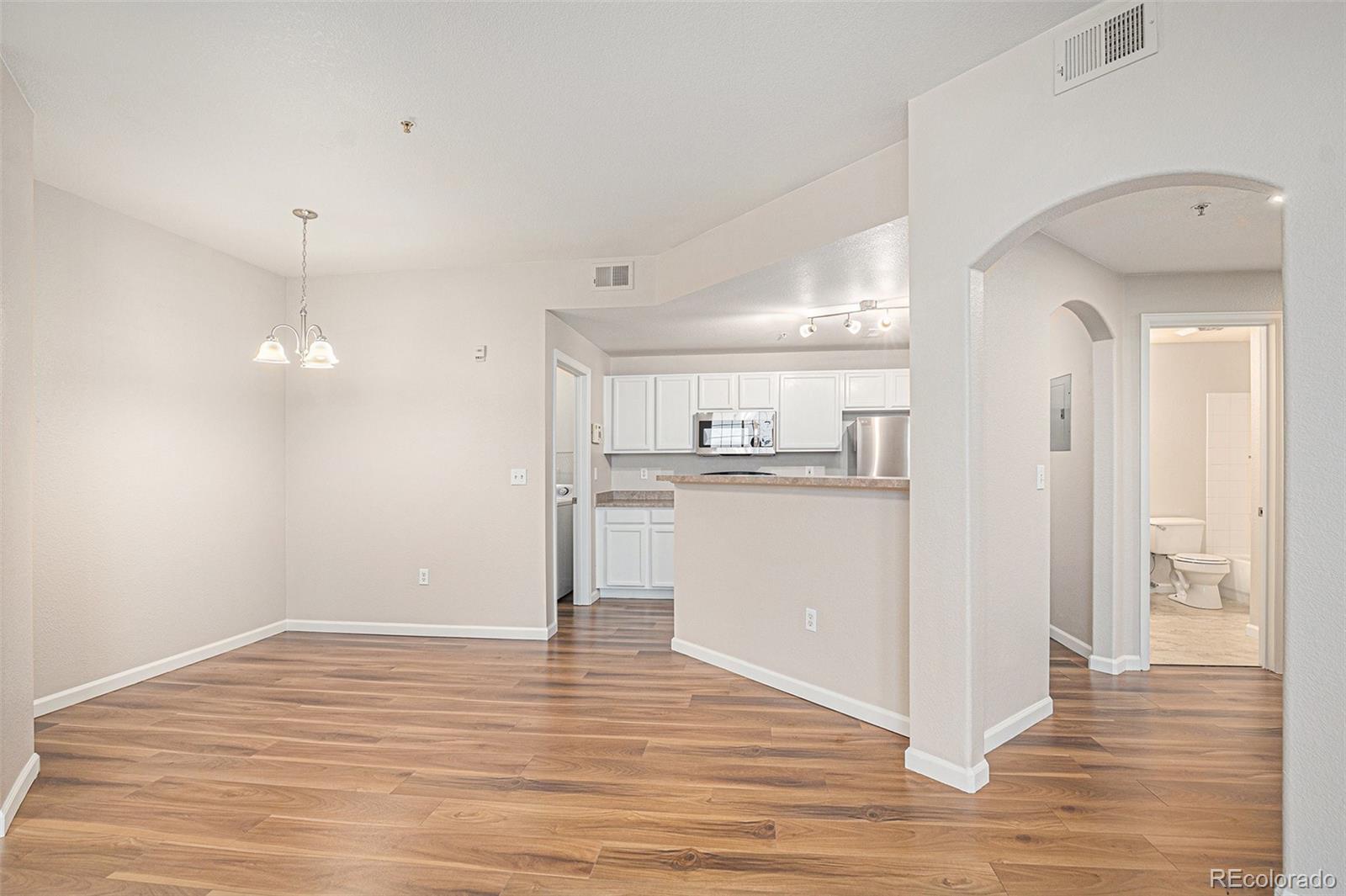 MLS Image #8 for 5705 n genoa way,aurora, Colorado