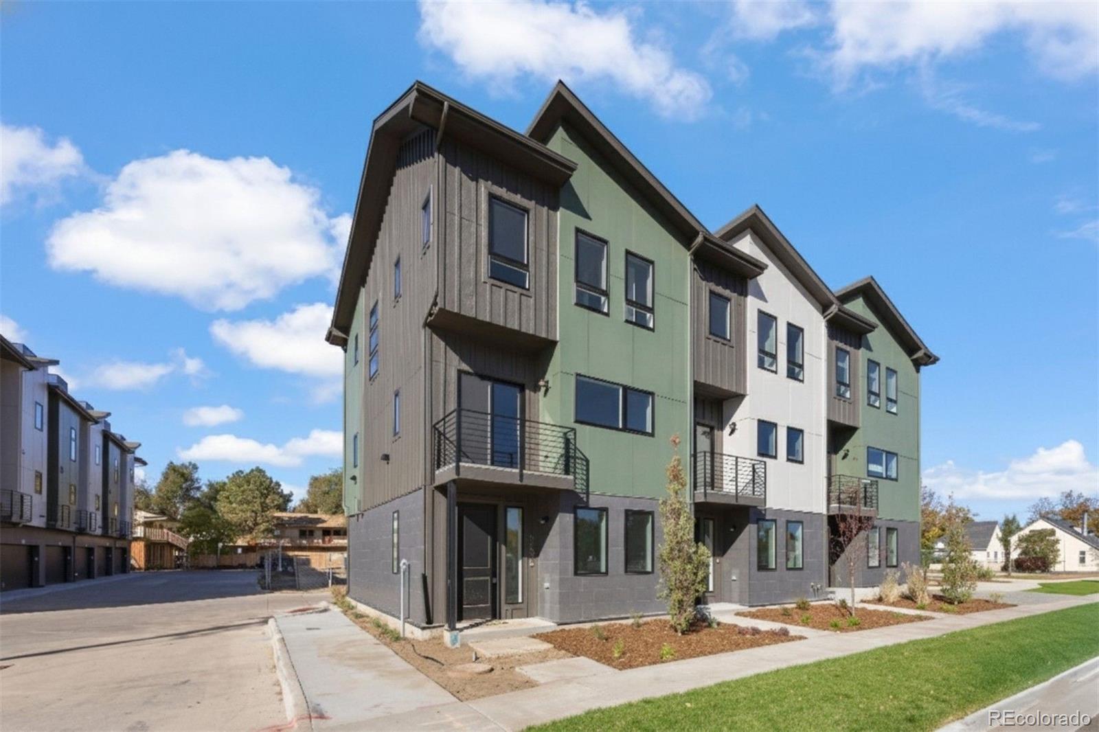 MLS Image #26 for 8406 w 52nd avenue,arvada, Colorado