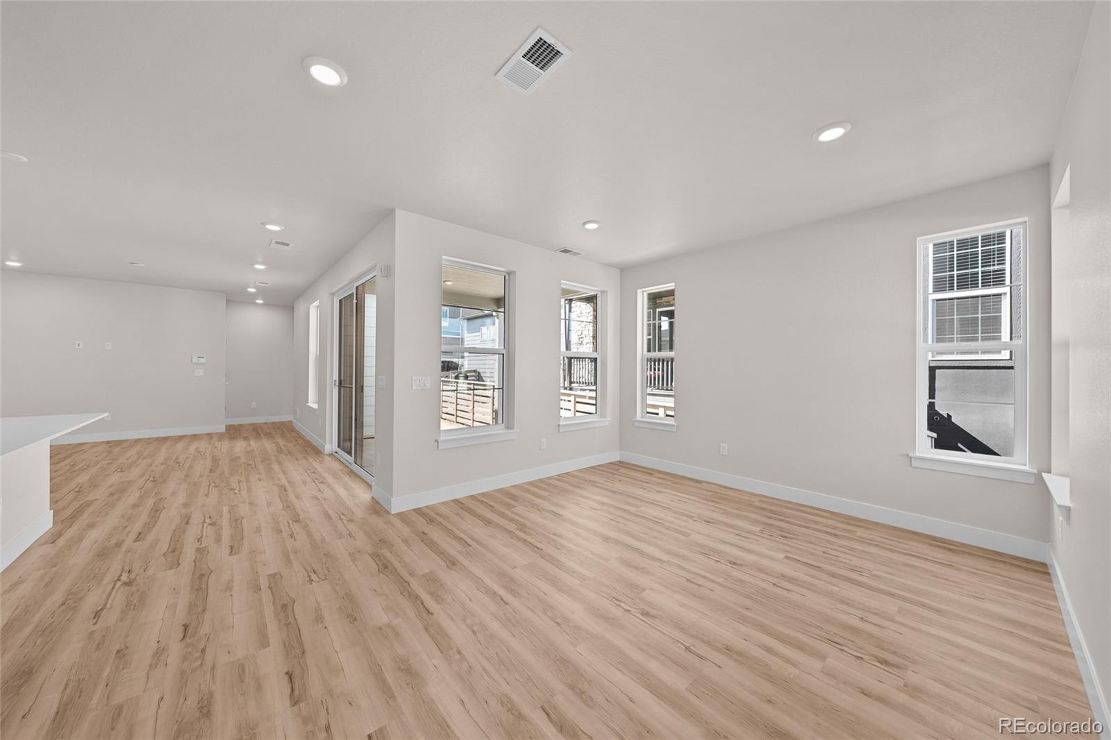 MLS Image #4 for 8731  whiteclover street,littleton, Colorado