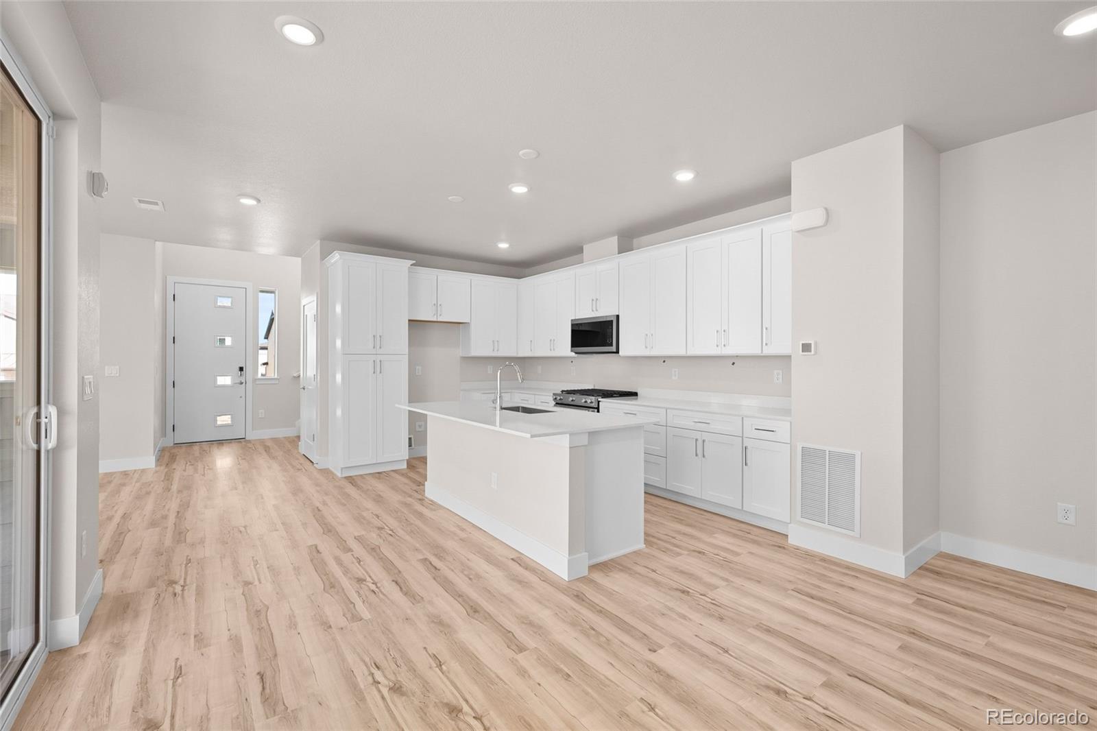 MLS Image #8 for 8731  whiteclover street,littleton, Colorado