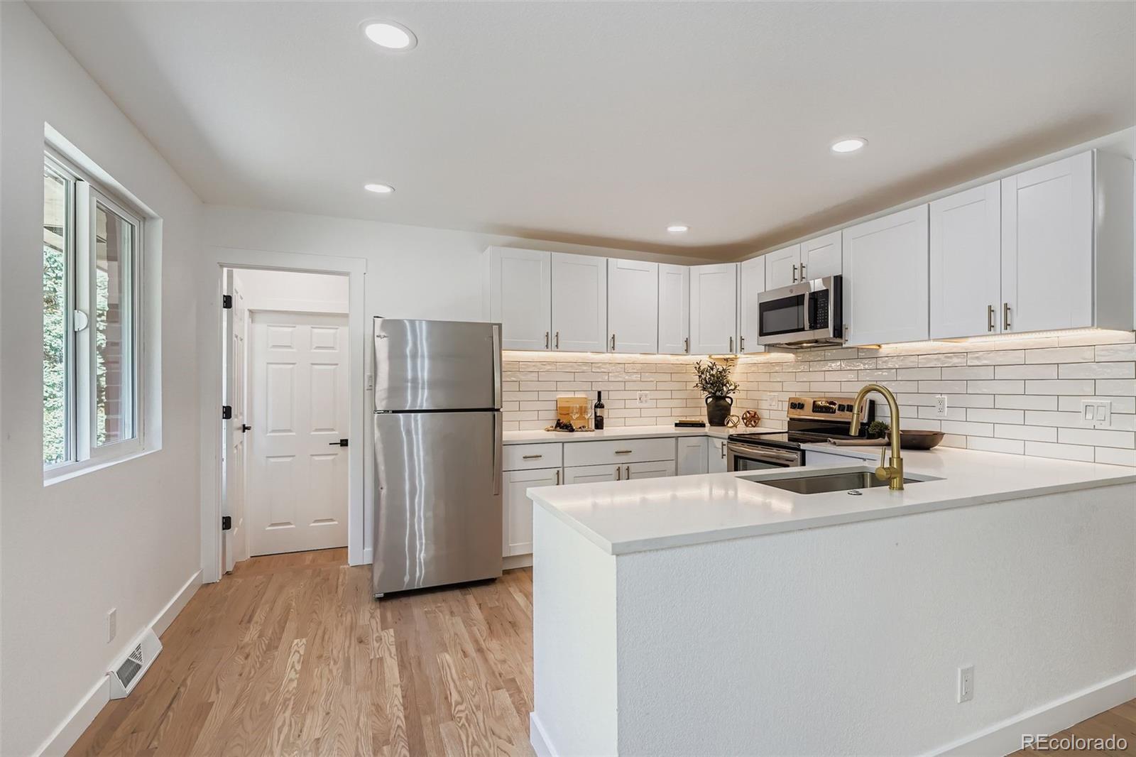 MLS Image #6 for 7077  dudley drive,arvada, Colorado