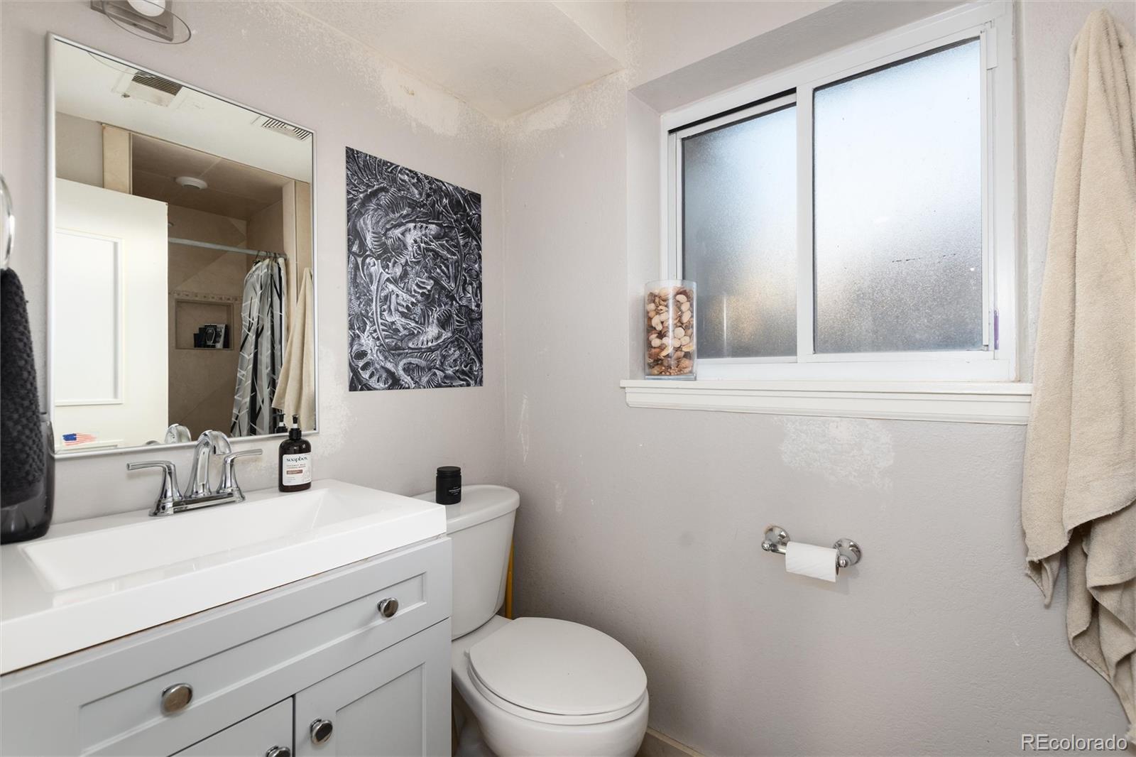 MLS Image #15 for 811 s macon way,aurora, Colorado