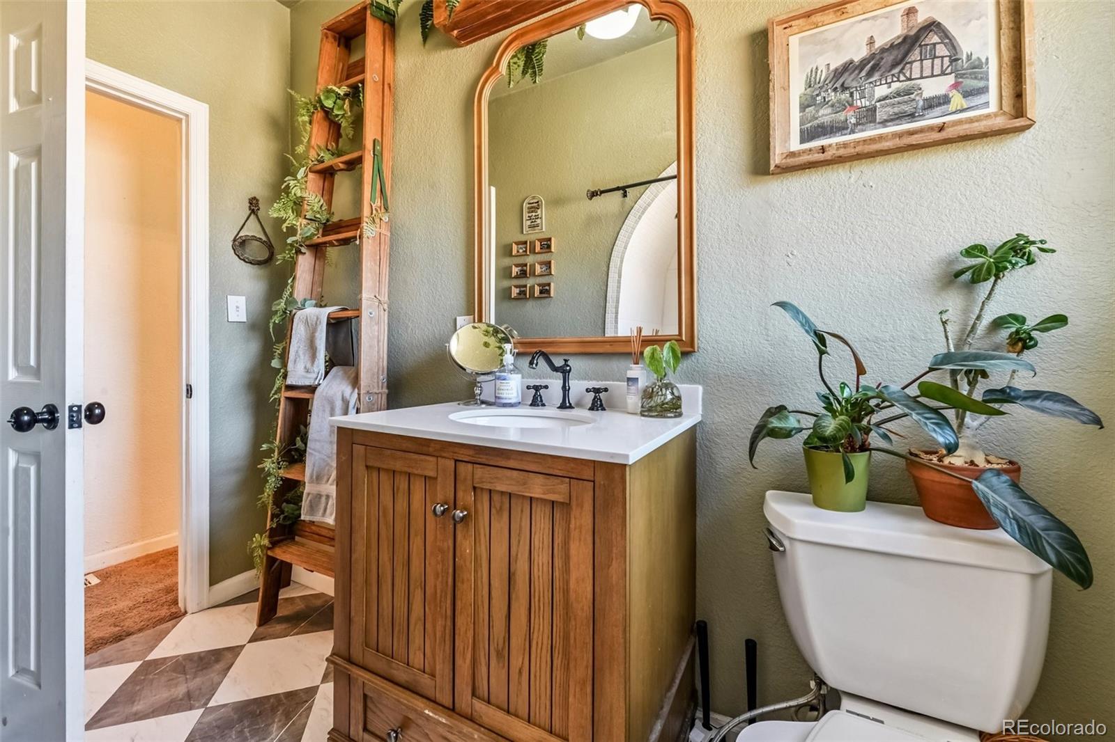 MLS Image #12 for 3295  krameria street,denver, Colorado