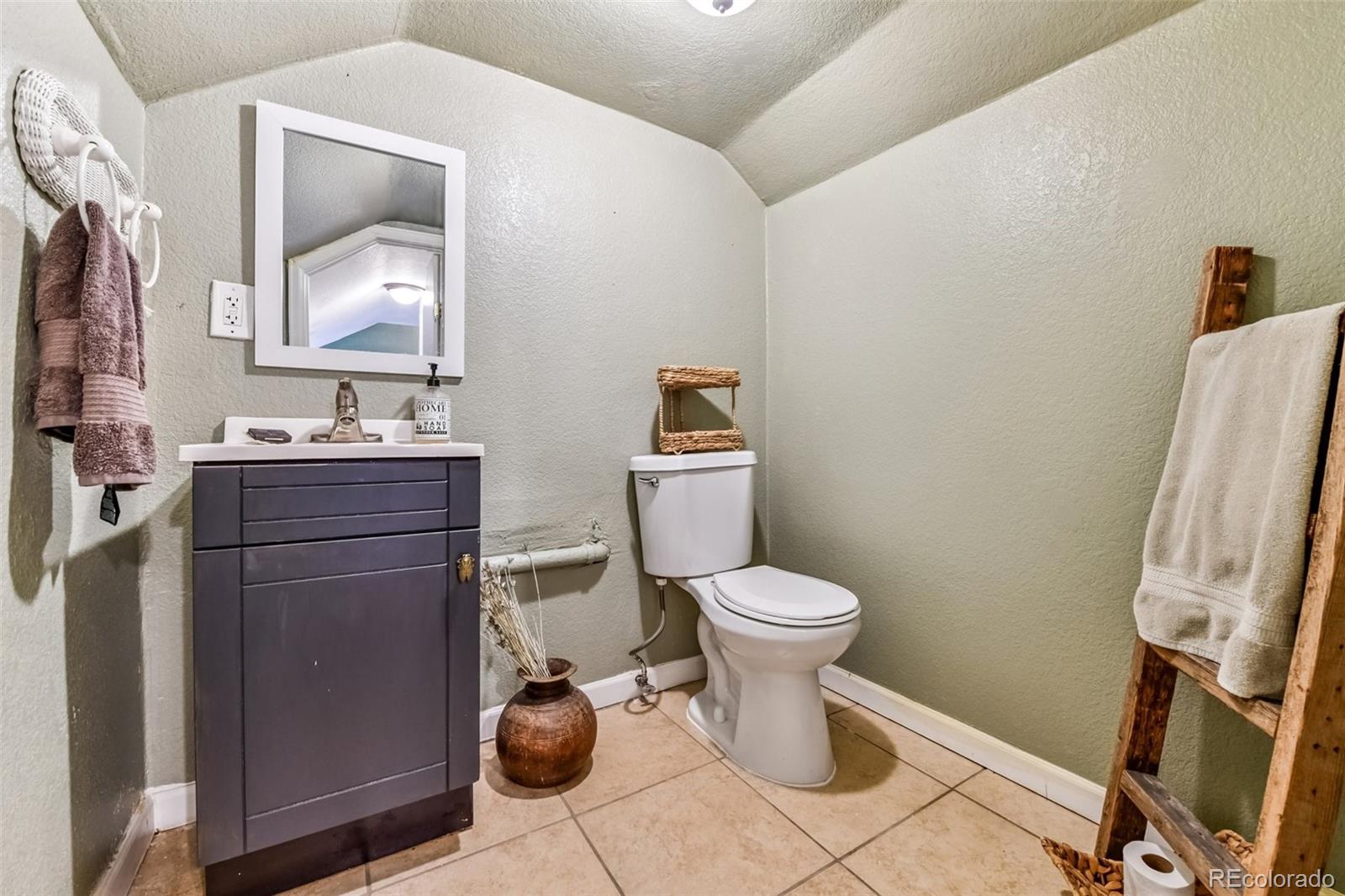 MLS Image #19 for 3295  krameria street,denver, Colorado