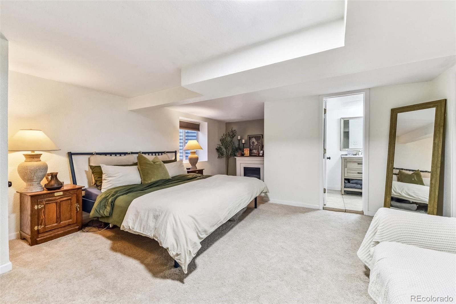 MLS Image #20 for 3295  krameria street,denver, Colorado