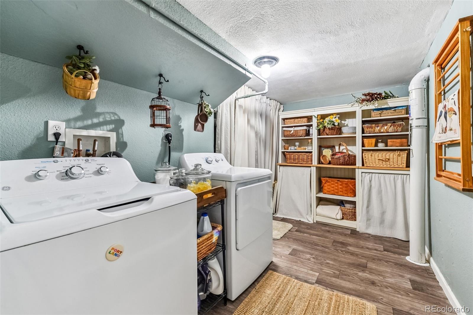 MLS Image #24 for 3295  krameria street,denver, Colorado