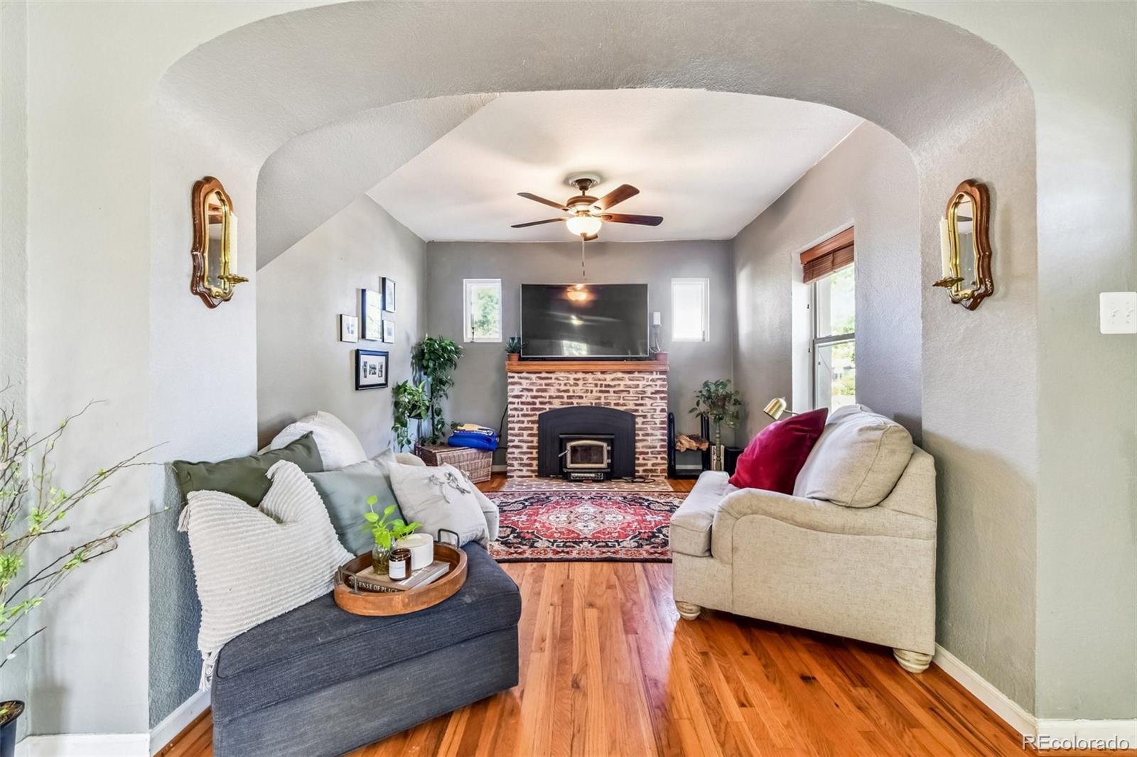 MLS Image #4 for 3295  krameria street,denver, Colorado