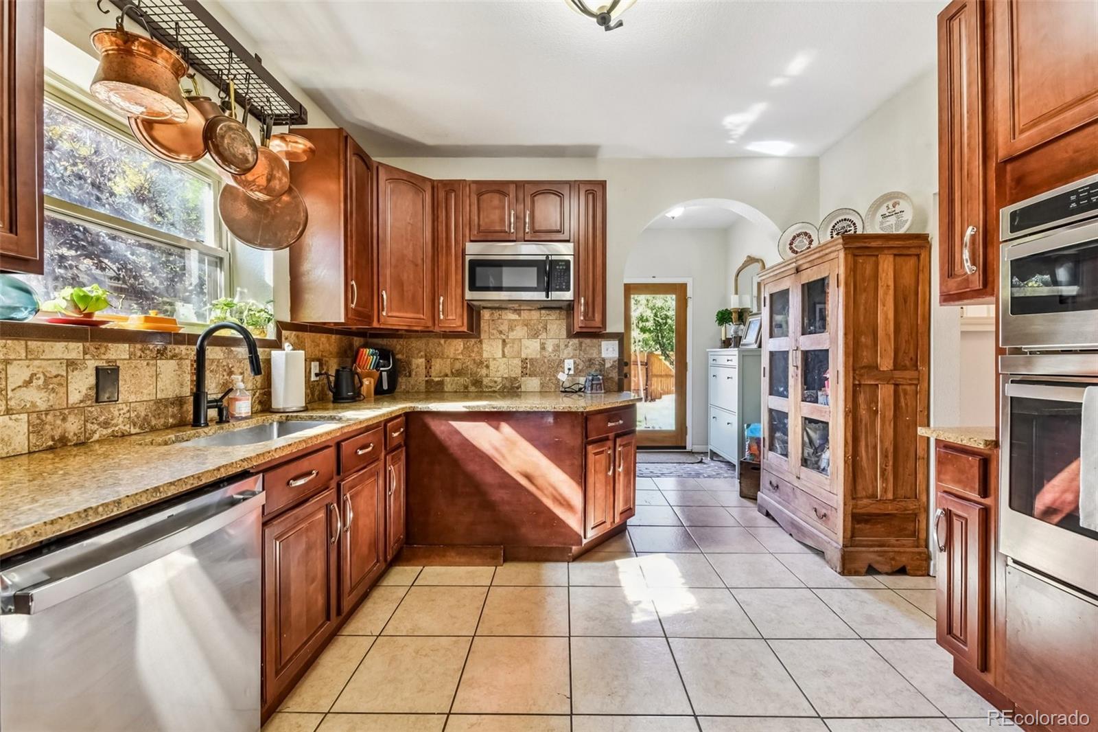 MLS Image #9 for 3295  krameria street,denver, Colorado