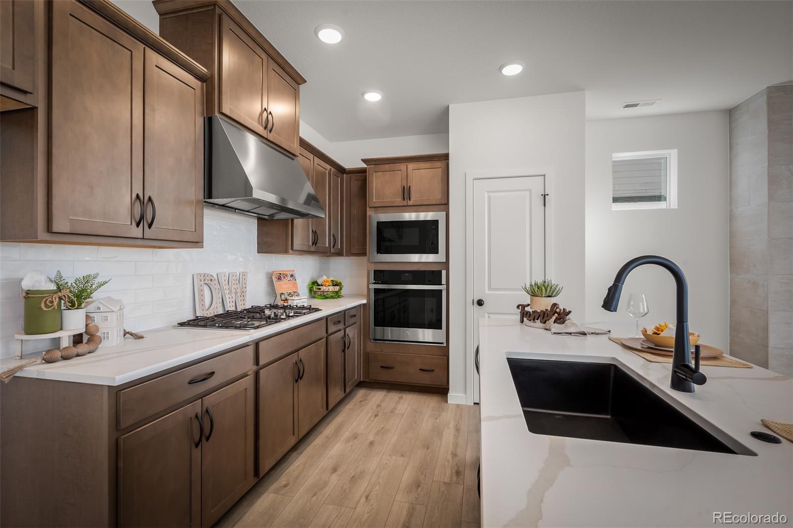 MLS Image #10 for 6323  scrabble view,colorado springs, Colorado