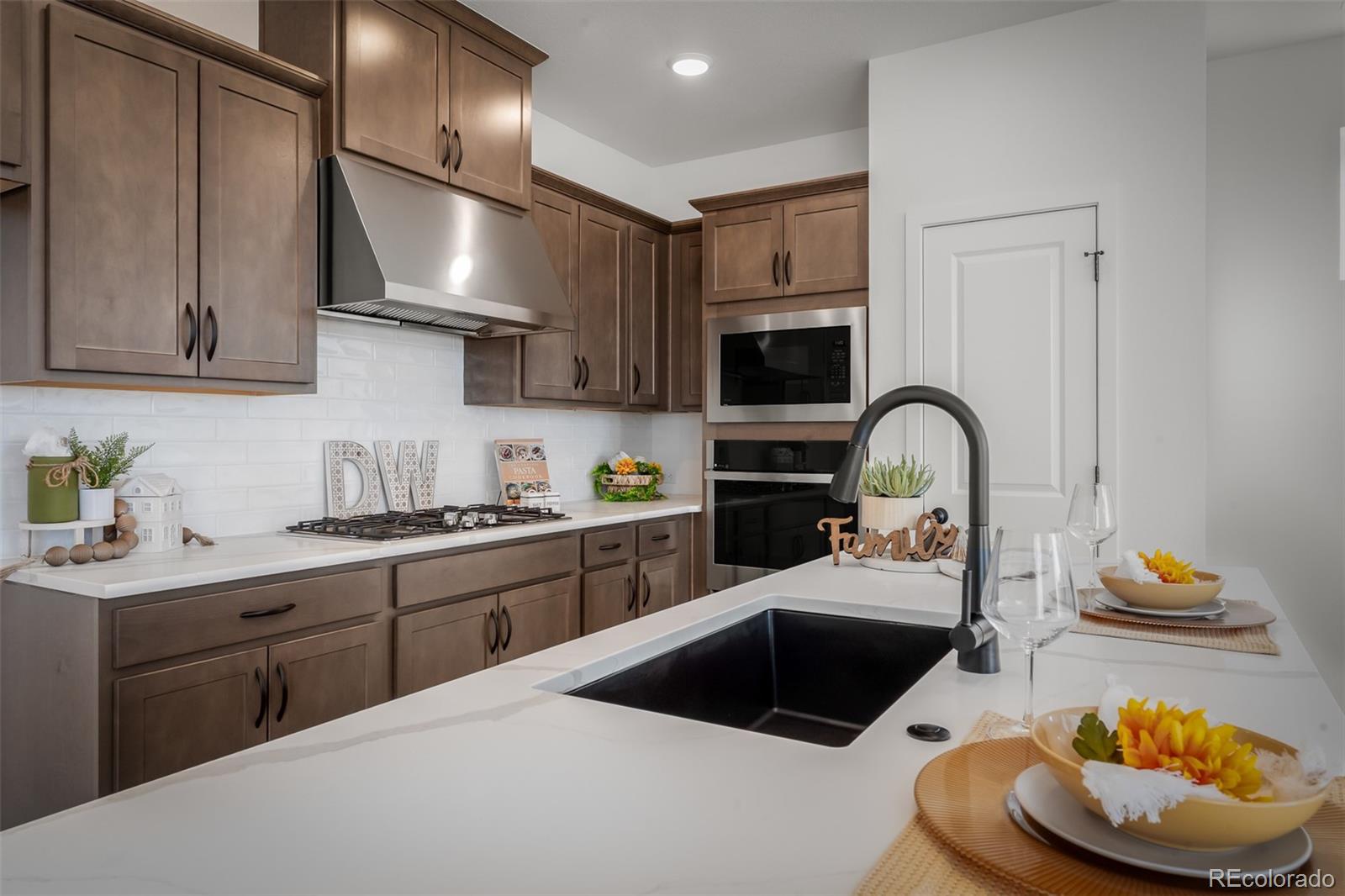 MLS Image #9 for 6323  scrabble view,colorado springs, Colorado