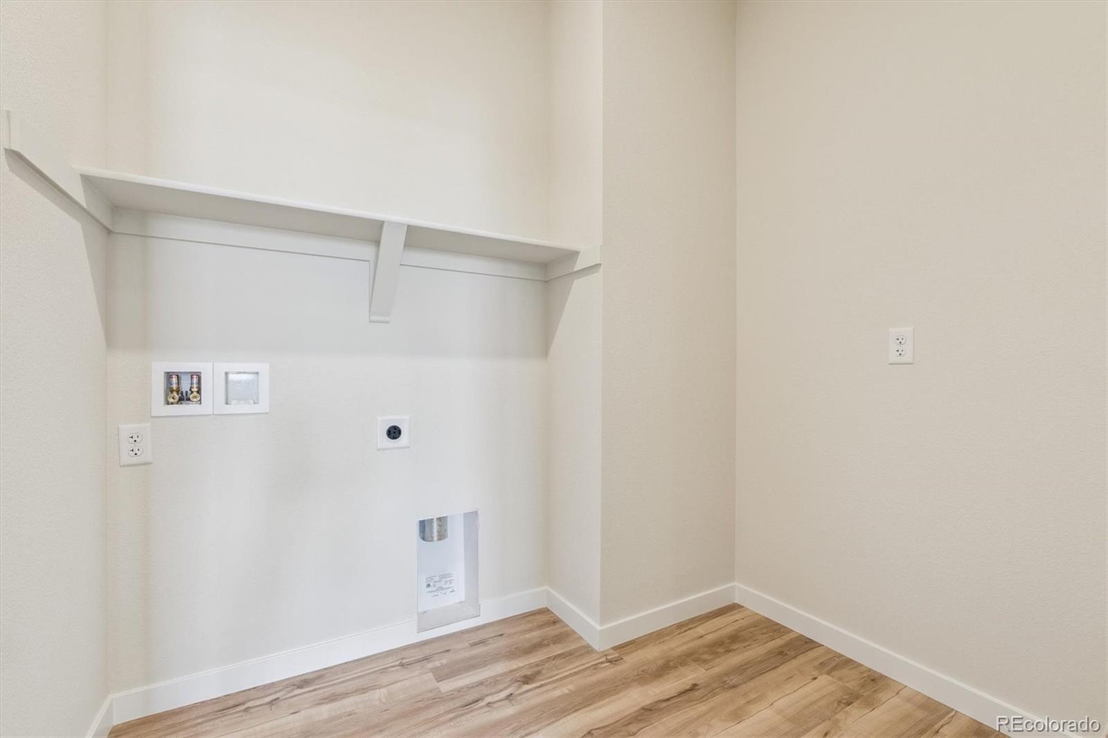 MLS Image #14 for 1400  loraine circle,erie, Colorado
