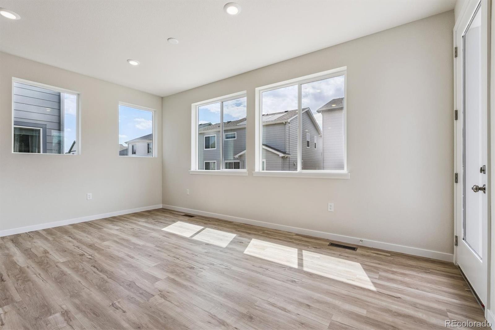 MLS Image #7 for 1400  loraine circle,erie, Colorado