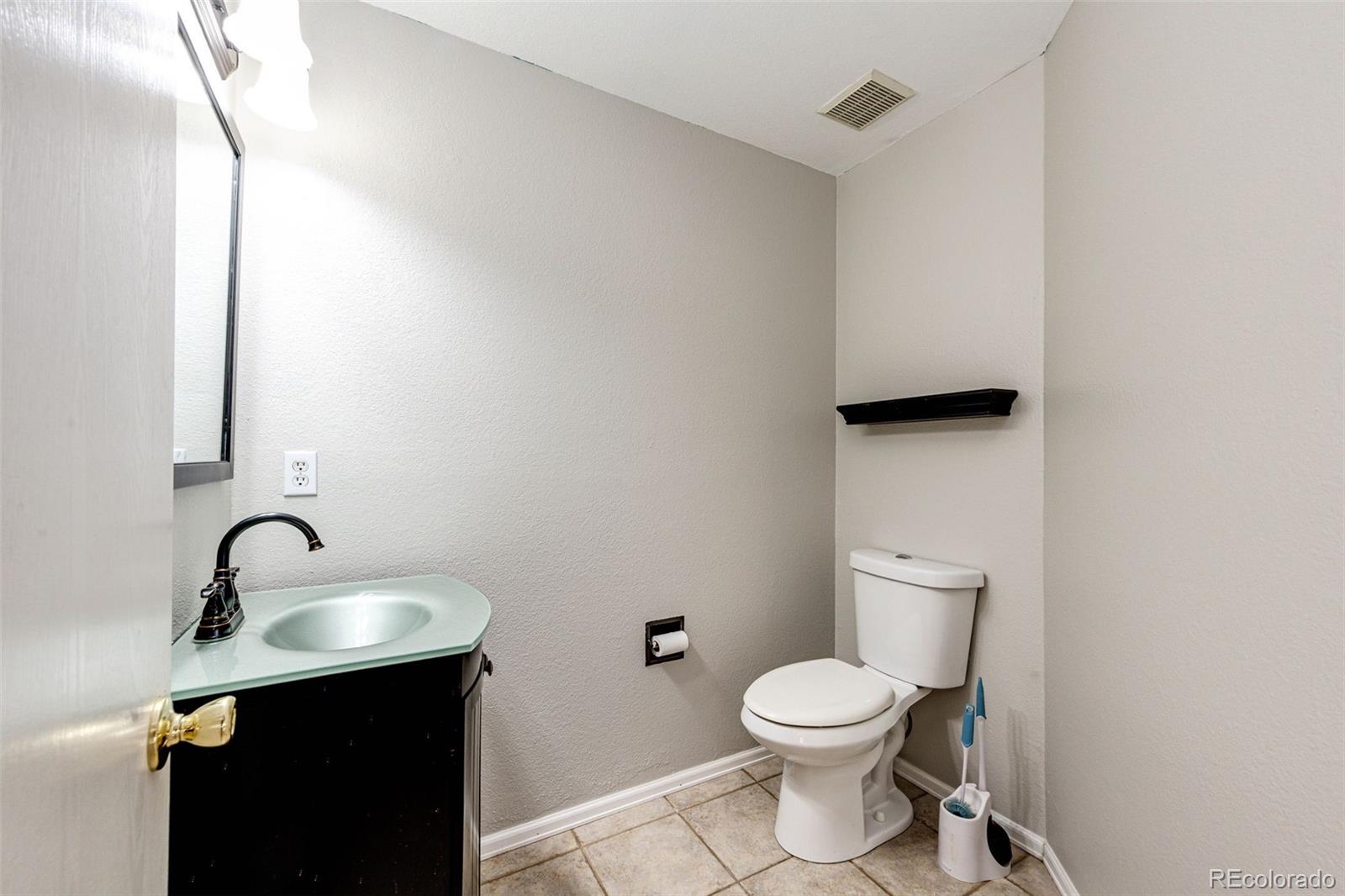 MLS Image #20 for 2356 s harlan court,lakewood, Colorado