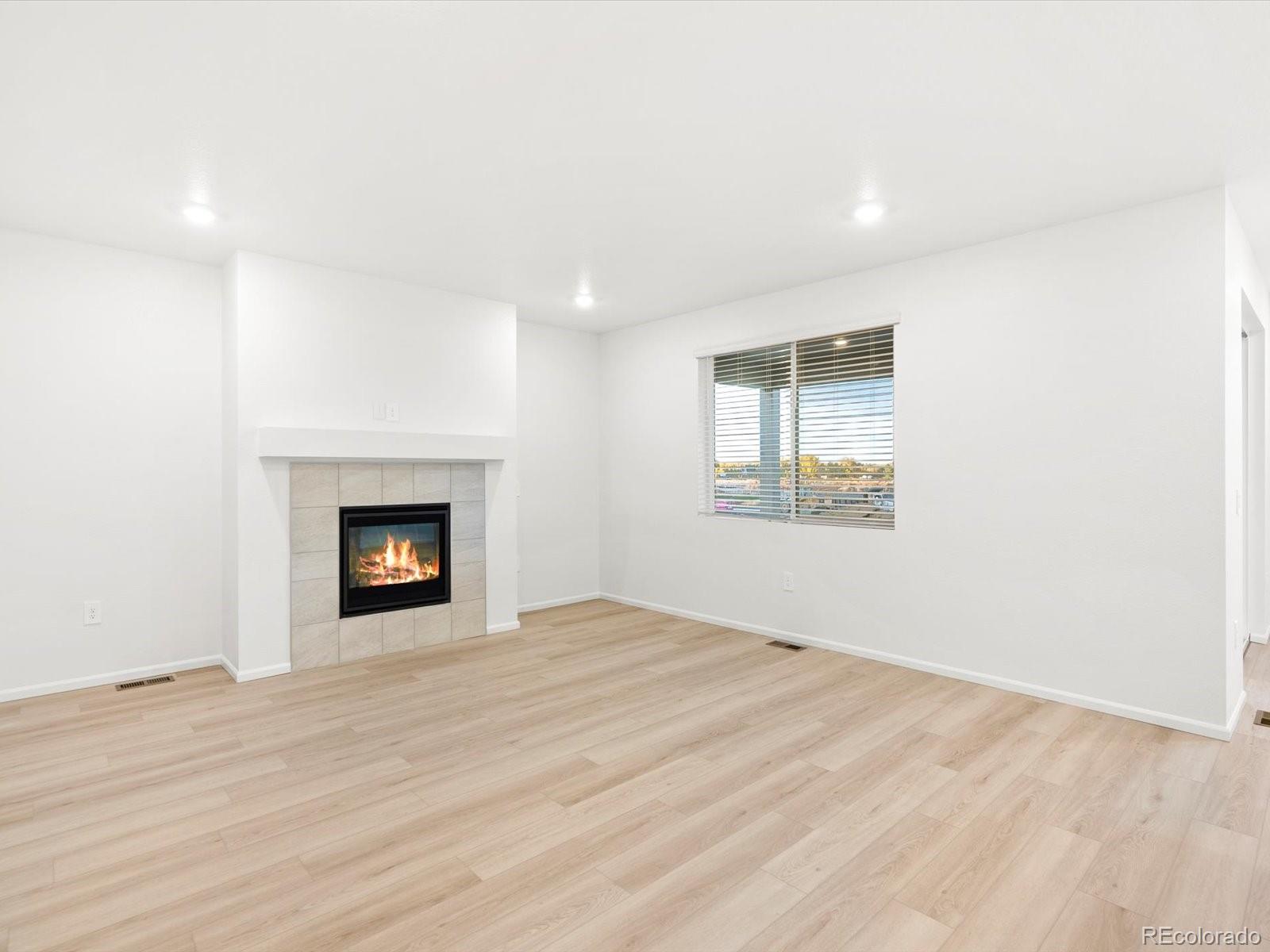MLS Image #17 for 1621  yampa river drive,windsor, Colorado