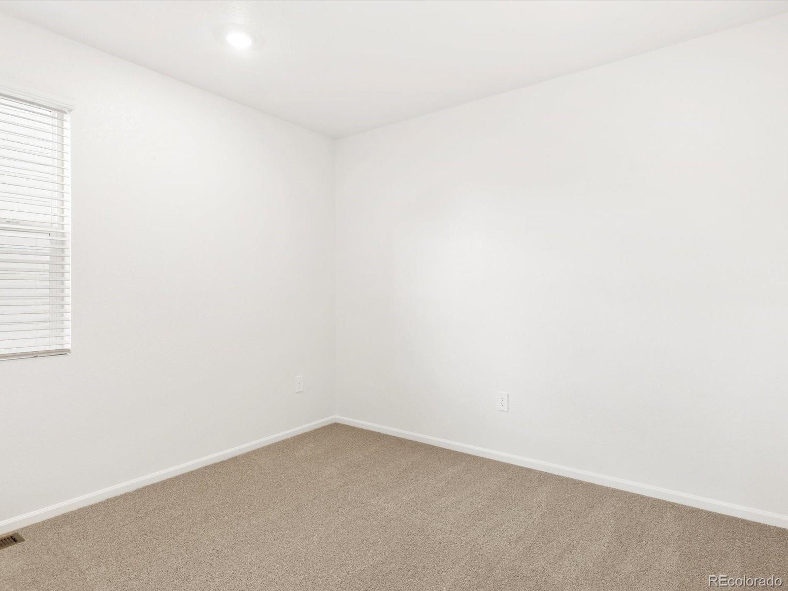MLS Image #5 for 1621  yampa river drive,windsor, Colorado