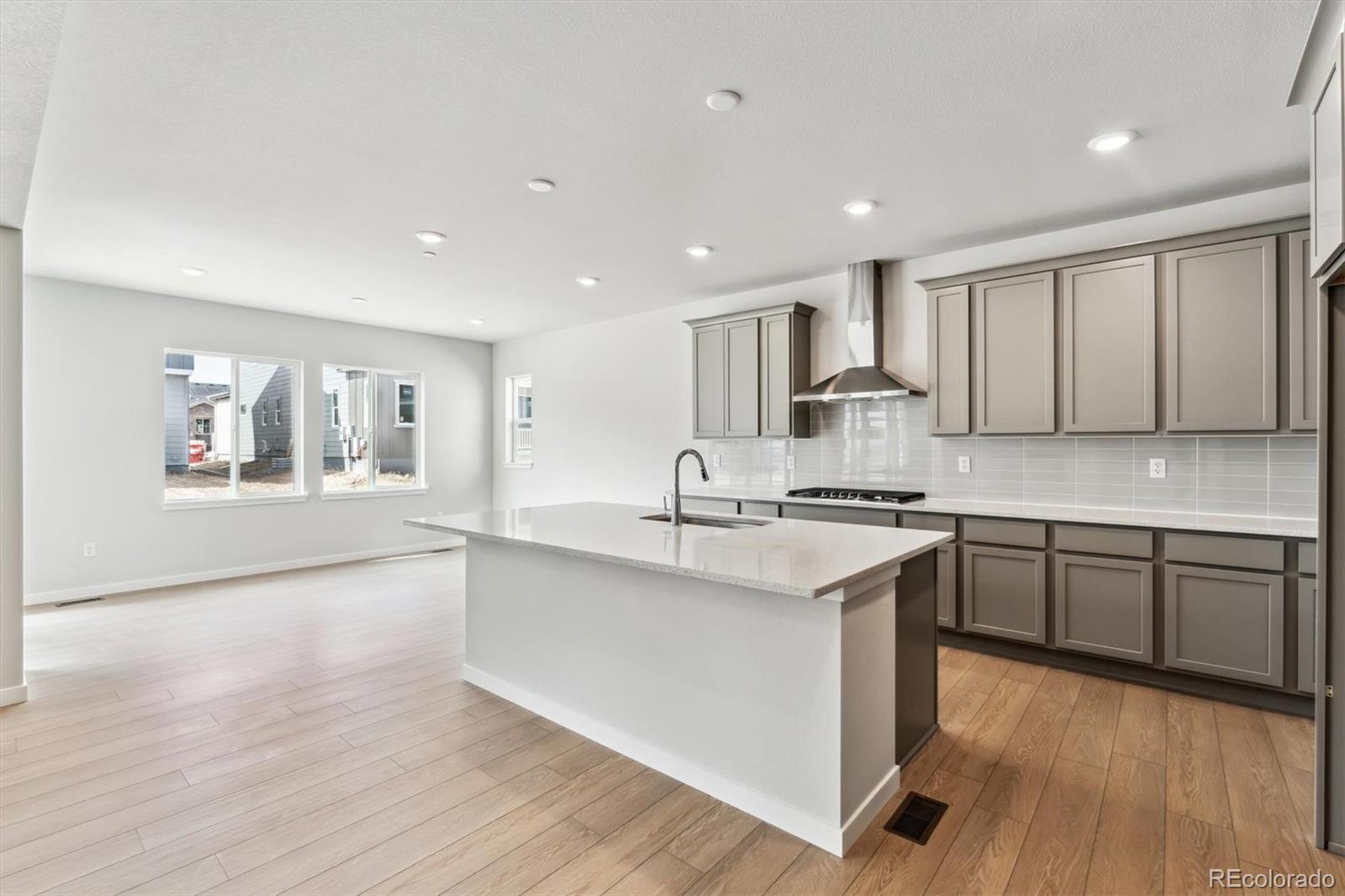 MLS Image #3 for 2560  bailey lane,erie, Colorado