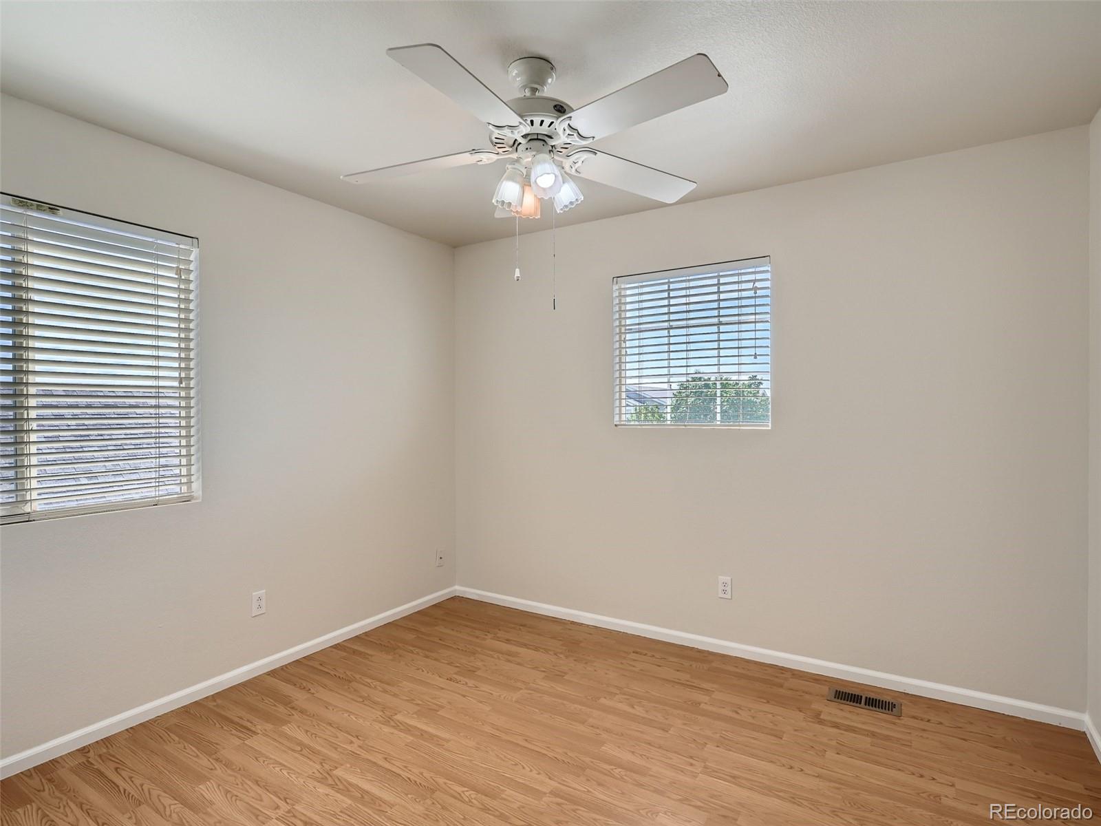 MLS Image #11 for 19117 e harvard drive,aurora, Colorado