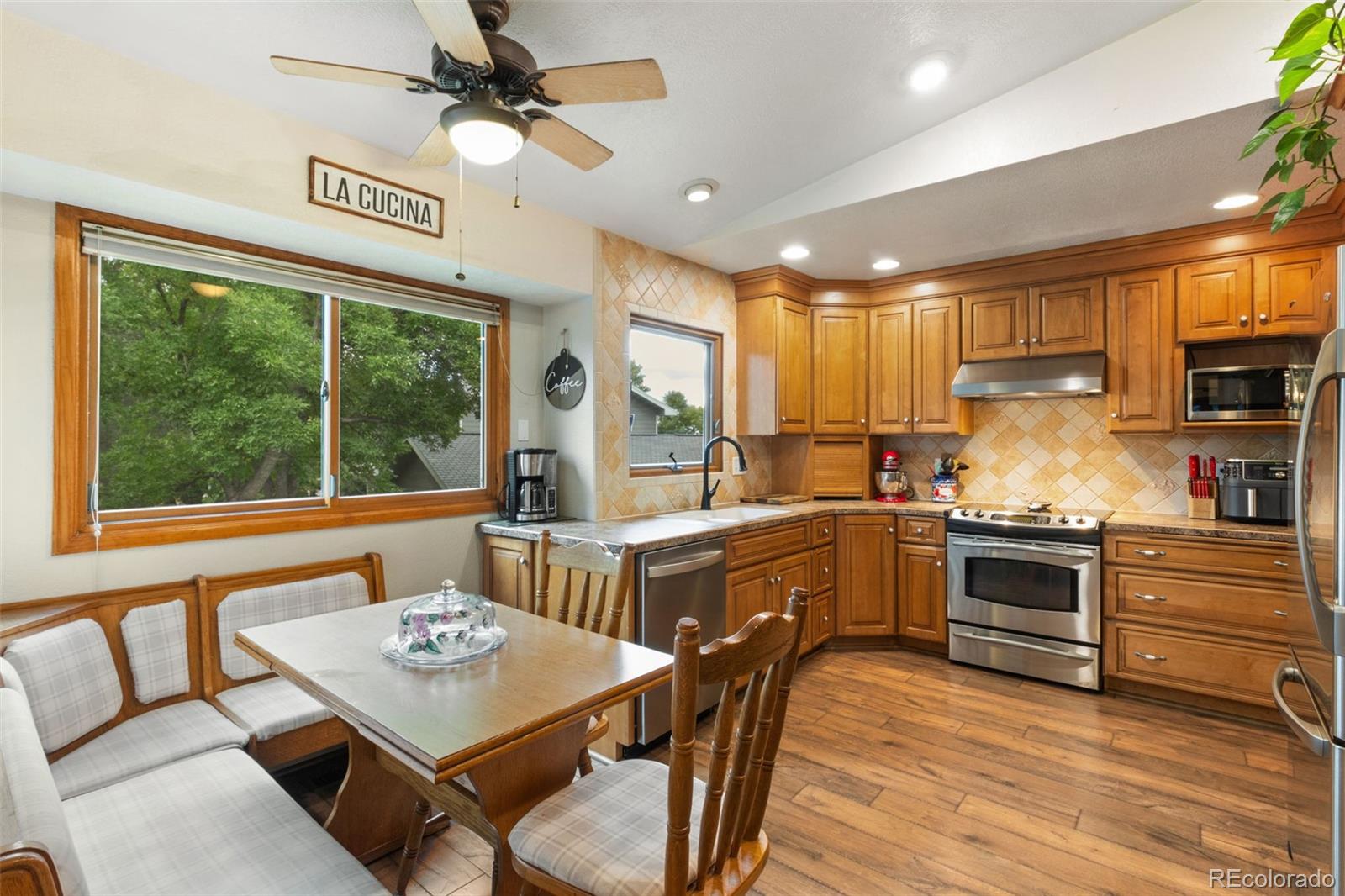 MLS Image #7 for 4220  cromwell court,colorado springs, Colorado