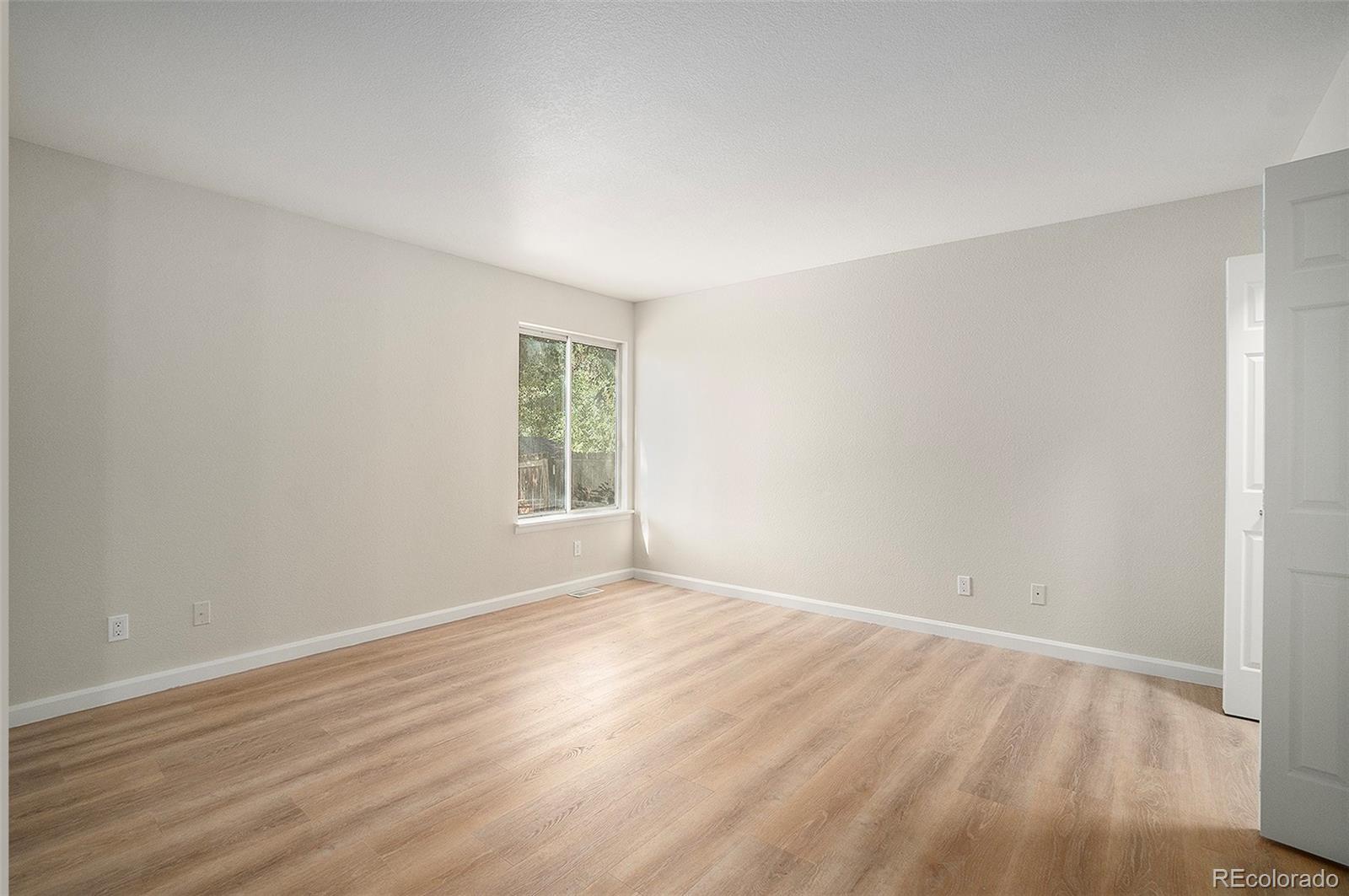 MLS Image #16 for 207  linden street,frederick, Colorado