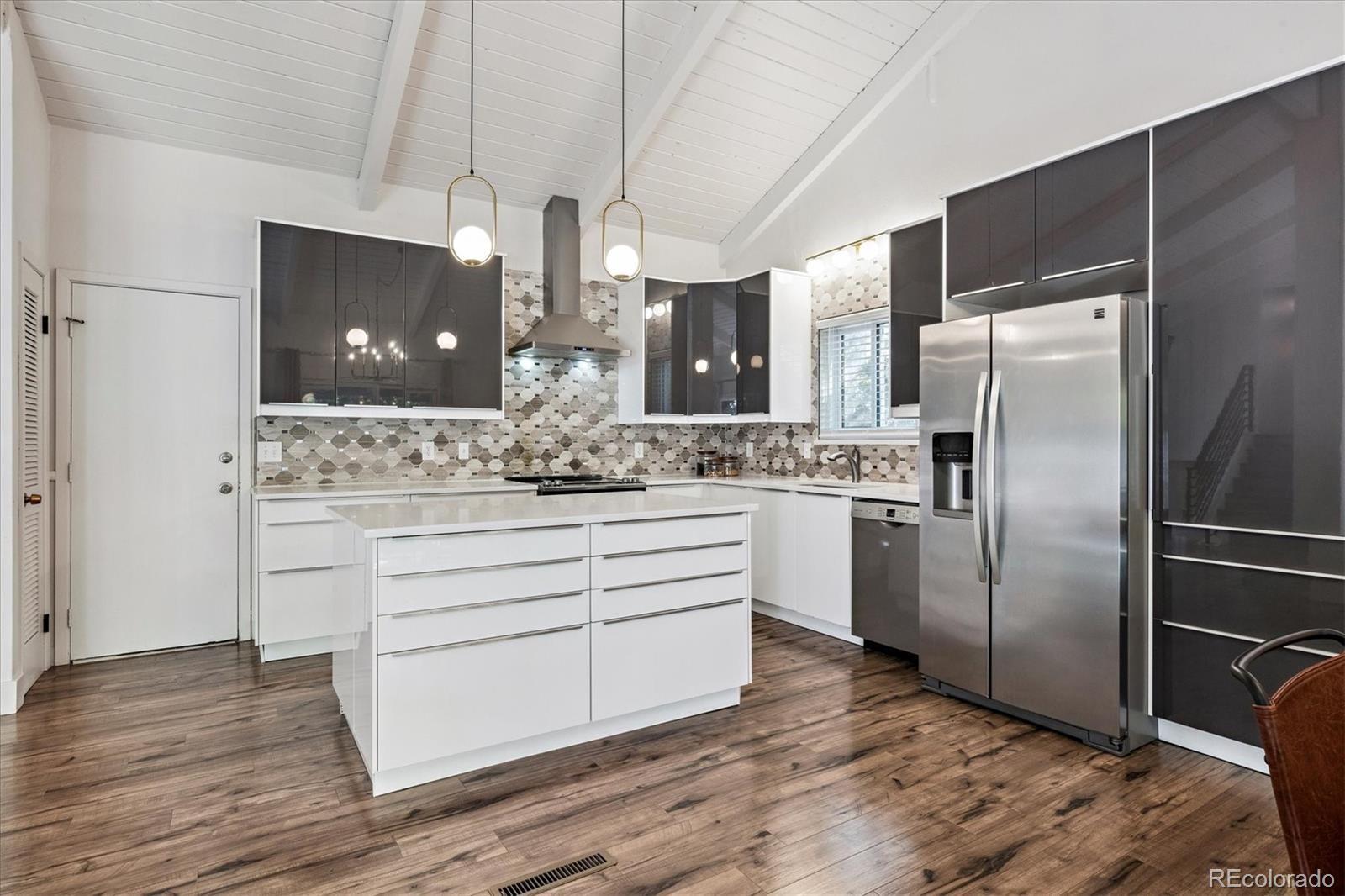 MLS Image #8 for 9890 e ohio avenue,denver, Colorado
