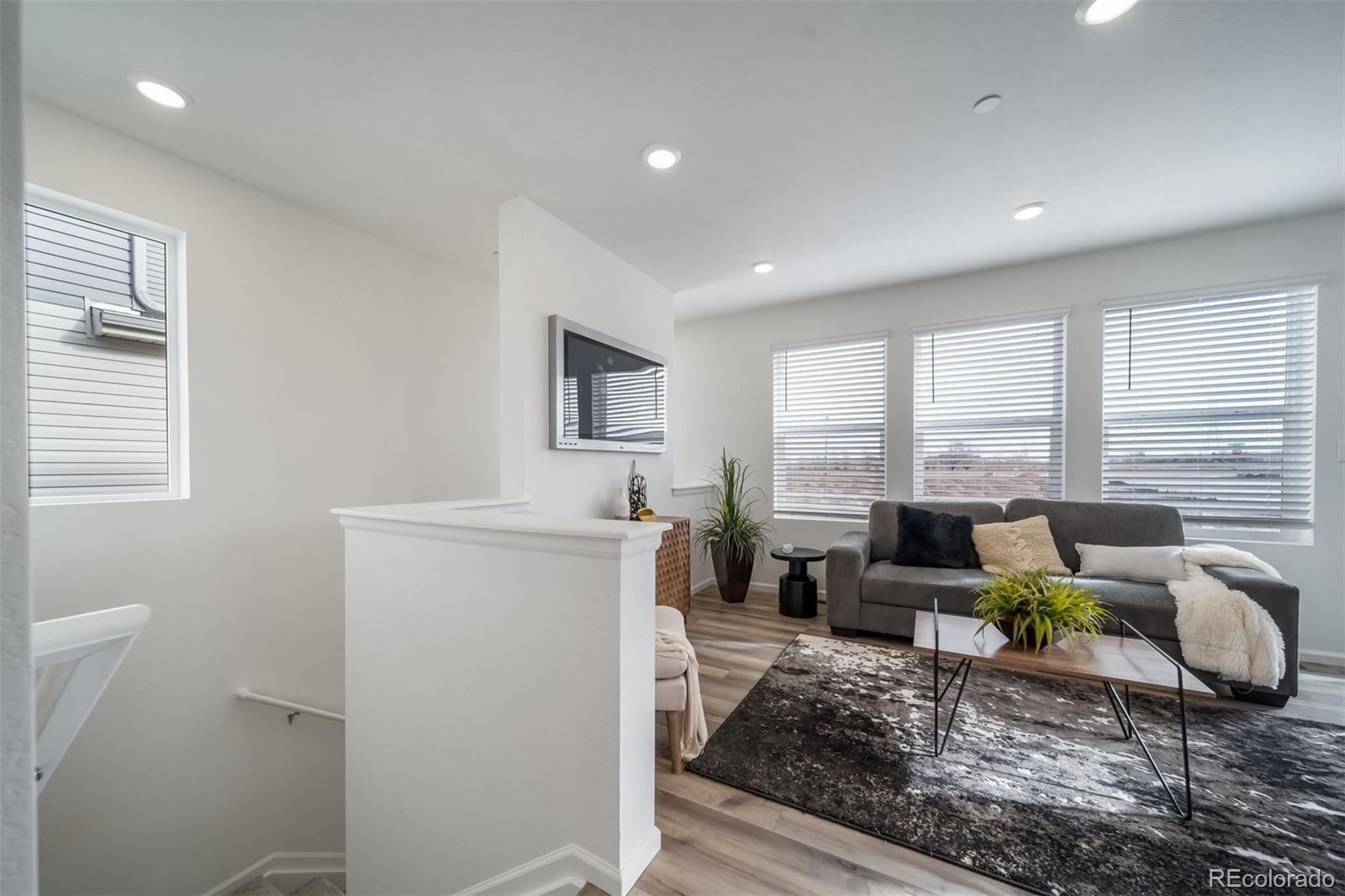 MLS Image #11 for 10331  xanadu court,commerce city, Colorado