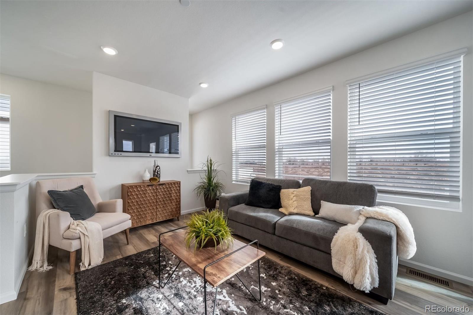MLS Image #12 for 10331  xanadu court,commerce city, Colorado
