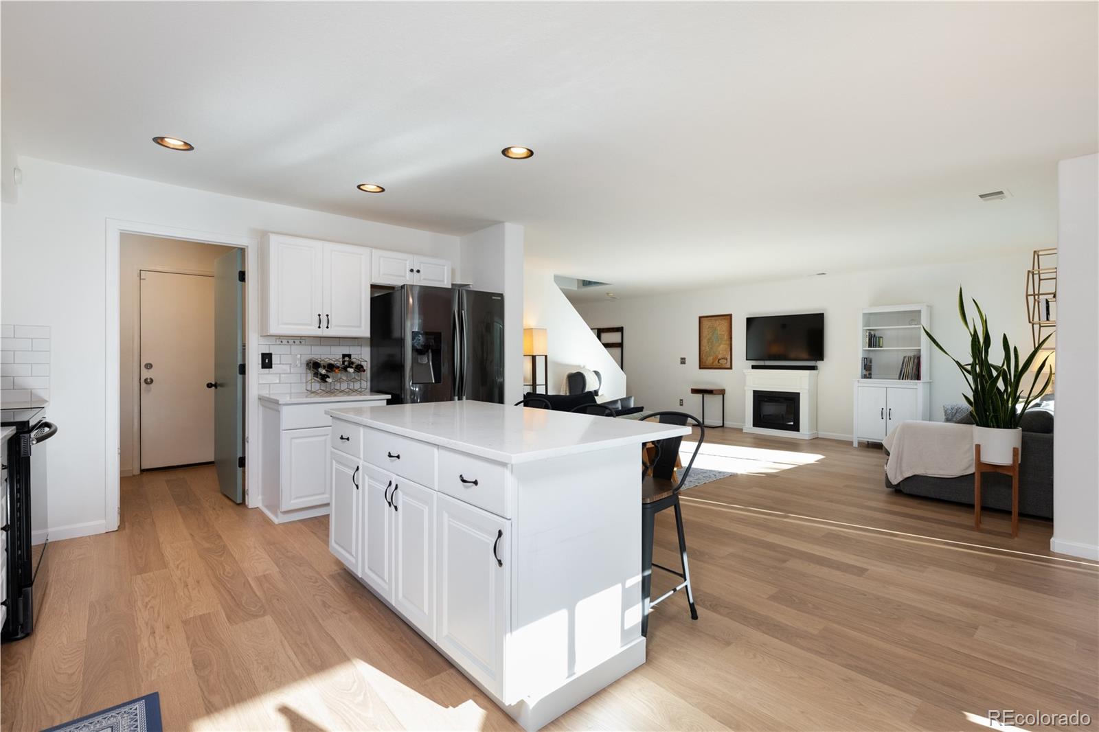 MLS Image #14 for 7906  lafayette way,denver, Colorado