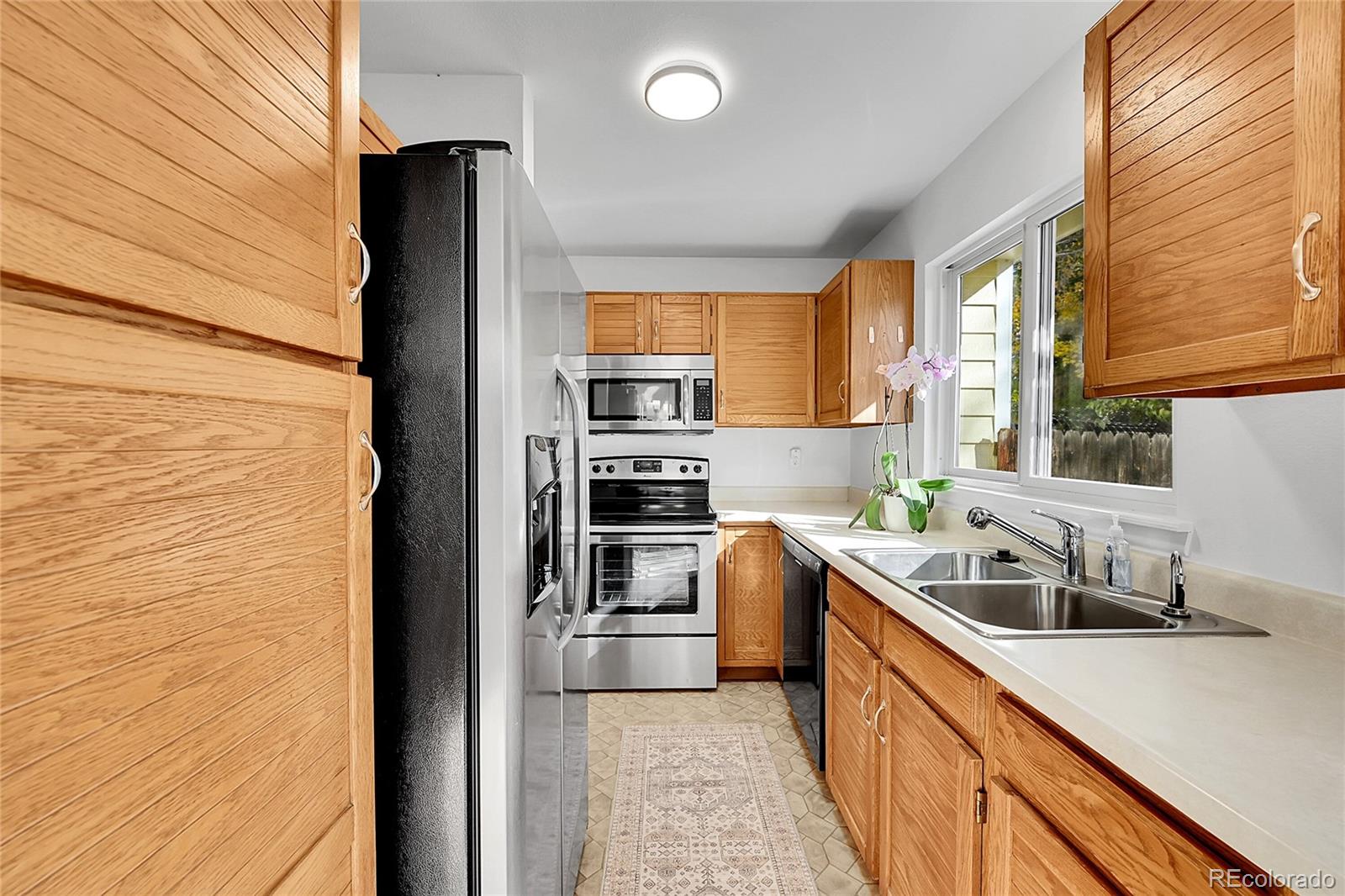 MLS Image #5 for 12924 w 64th drive b,arvada, Colorado