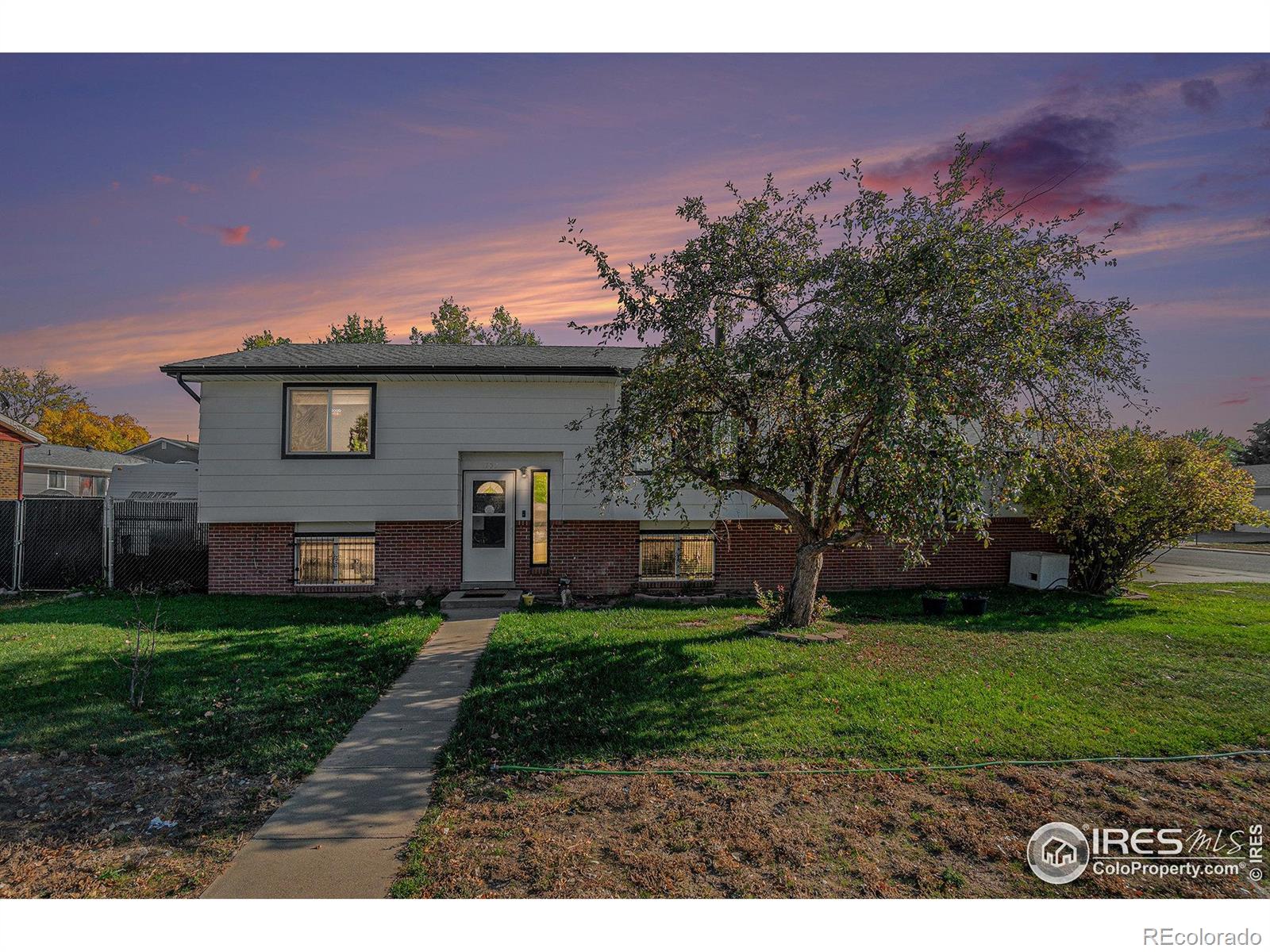 MLS Image #2 for 1702  aspen street,fort lupton, Colorado