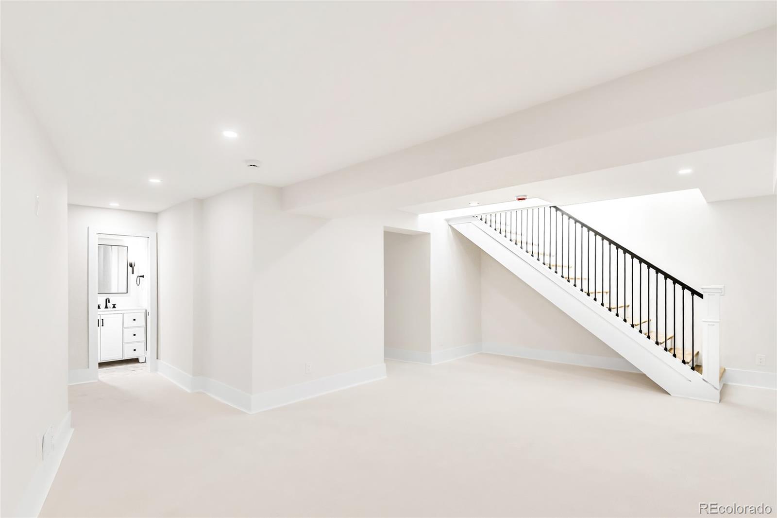 MLS Image #41 for 2511 n gaylord street,denver, Colorado