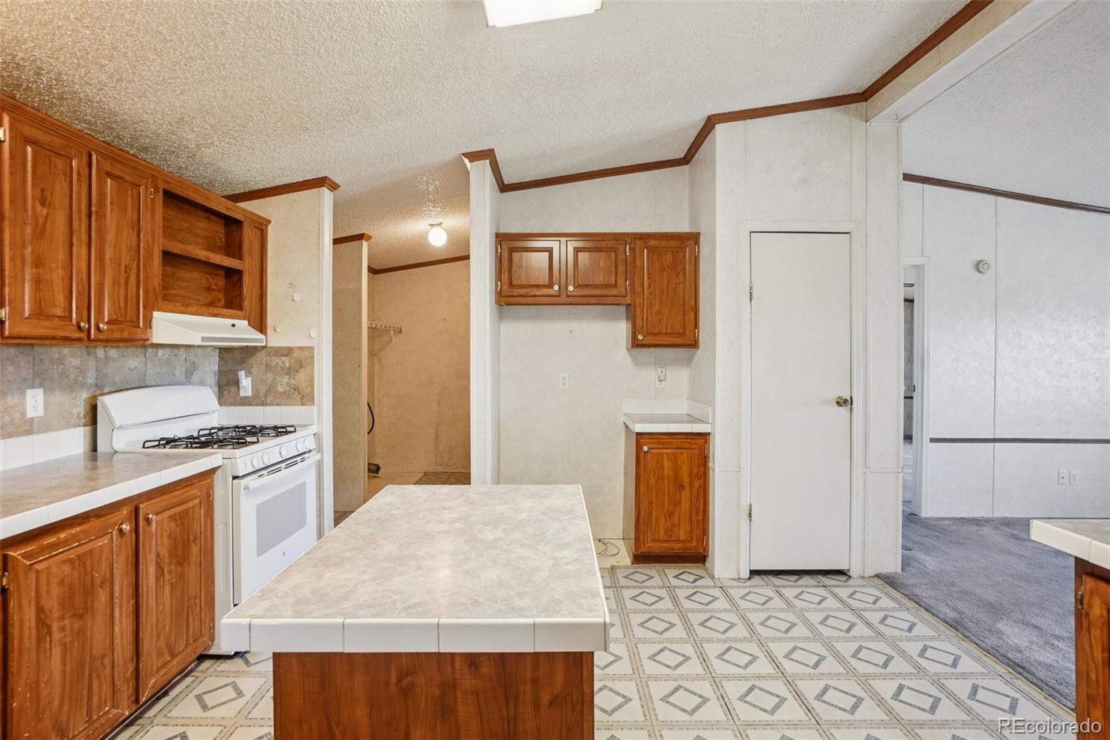 MLS Image #15 for 45595  cottonwood lane,deer trail, Colorado