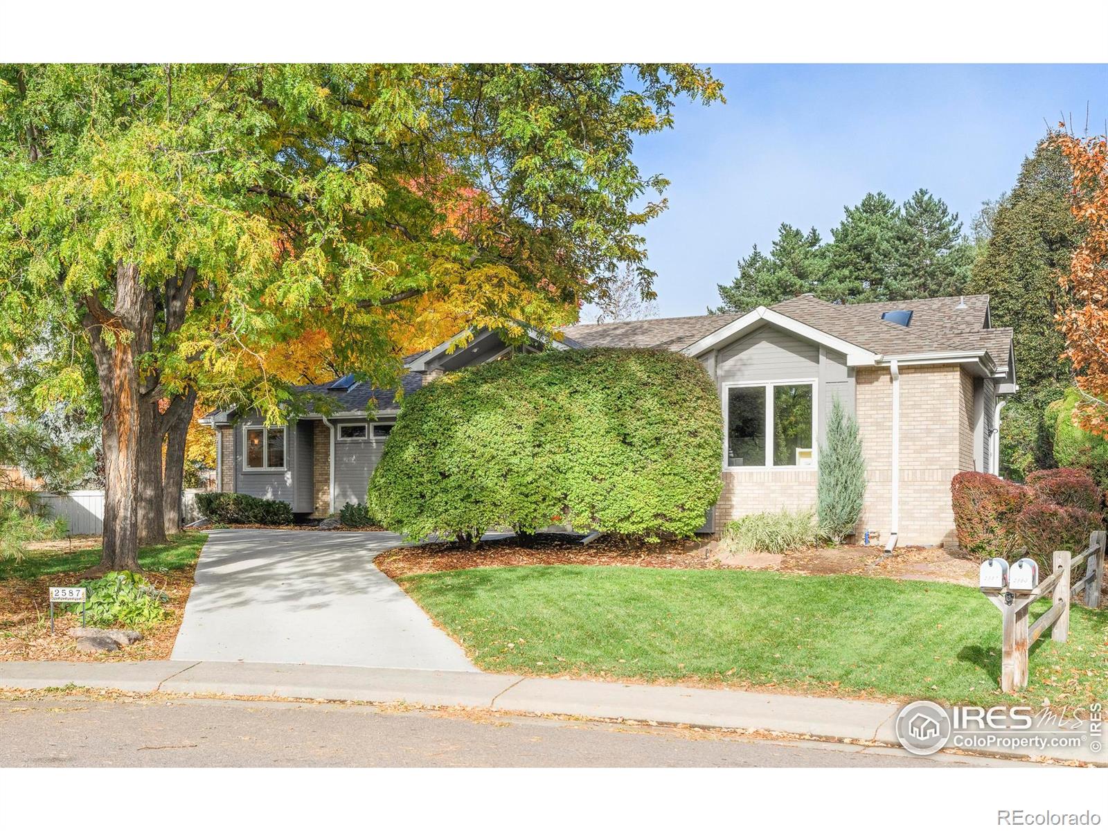 MLS Image #1 for 2587  ginny way,lafayette, Colorado