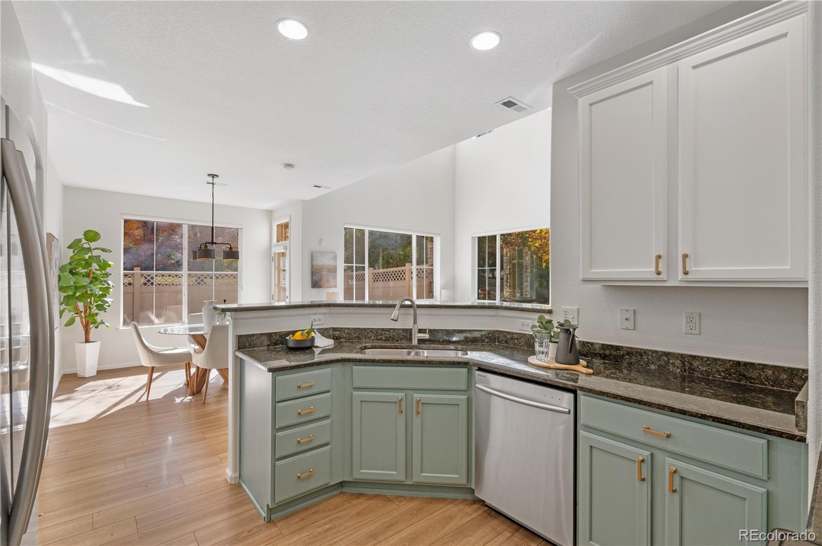 MLS Image #7 for 11301  navajo circle b,denver, Colorado