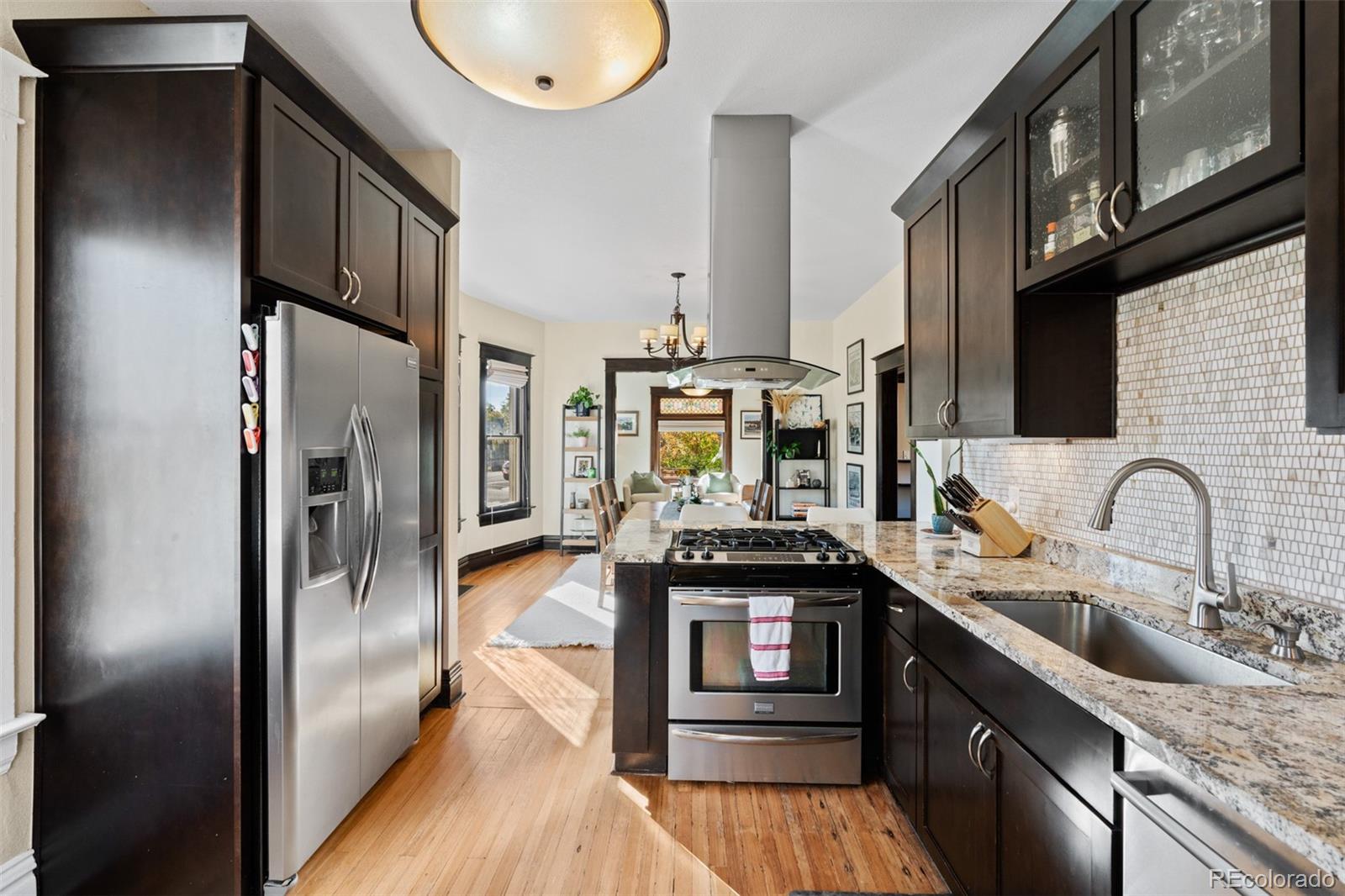 MLS Image #19 for 794 s pearl street,denver, Colorado