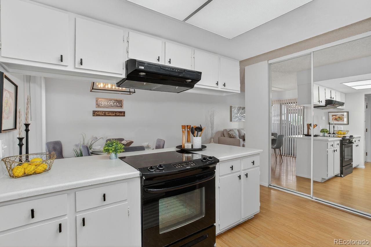 MLS Image #3 for 1925 s peoria street,aurora, Colorado