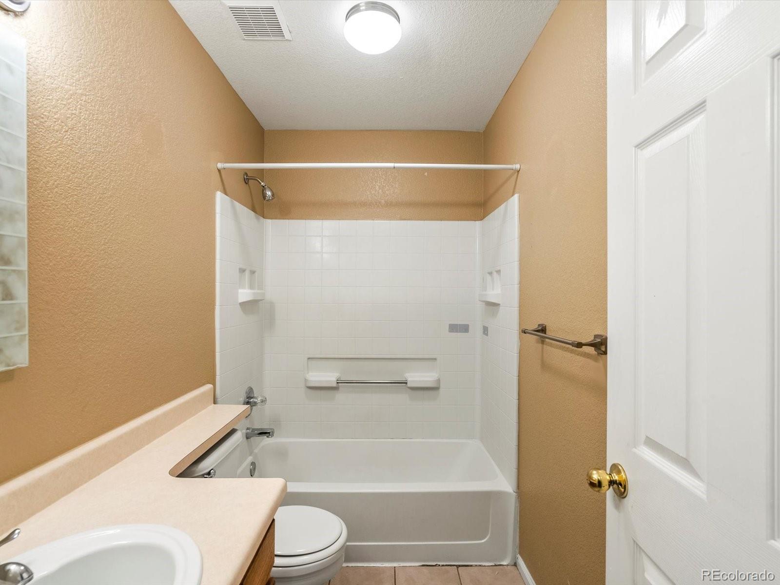 MLS Image #23 for 1243 n raleigh street,denver, Colorado